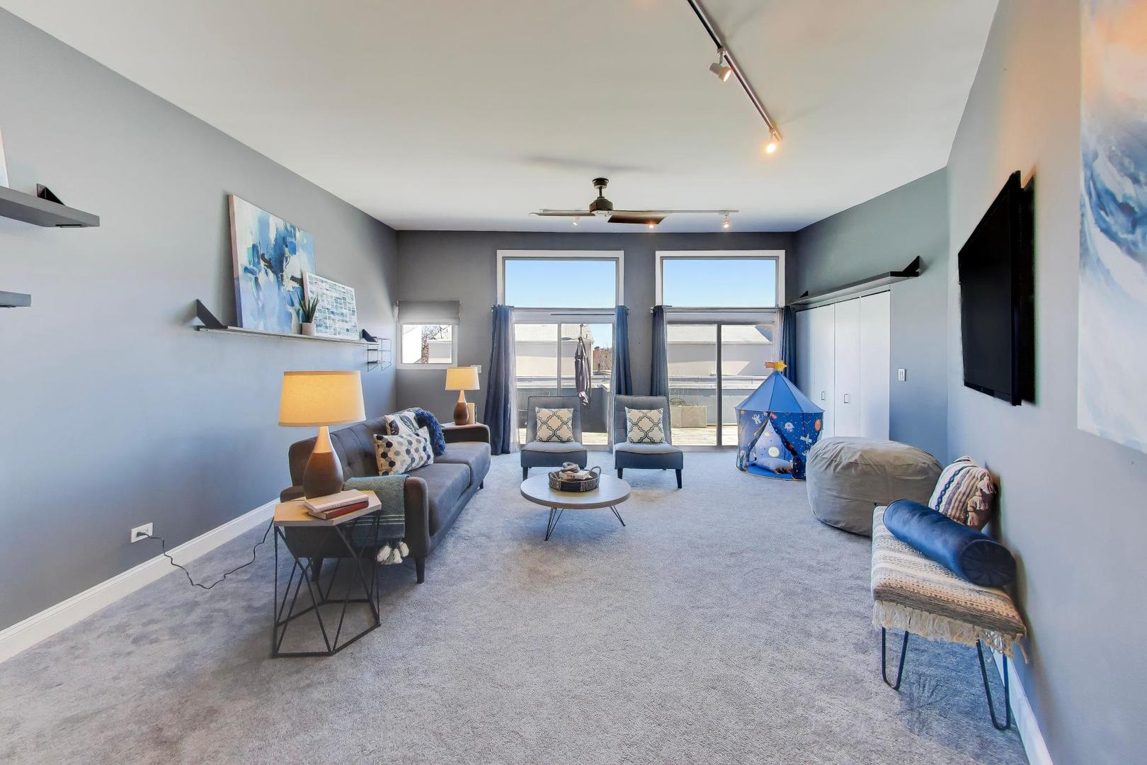 2826 N Talman Avenue Unit: A