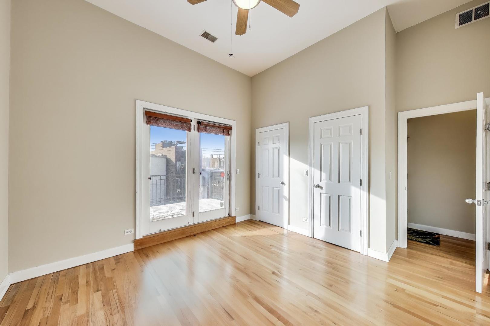 1440 N MAPLEWOOD Avenue Unit: 3S