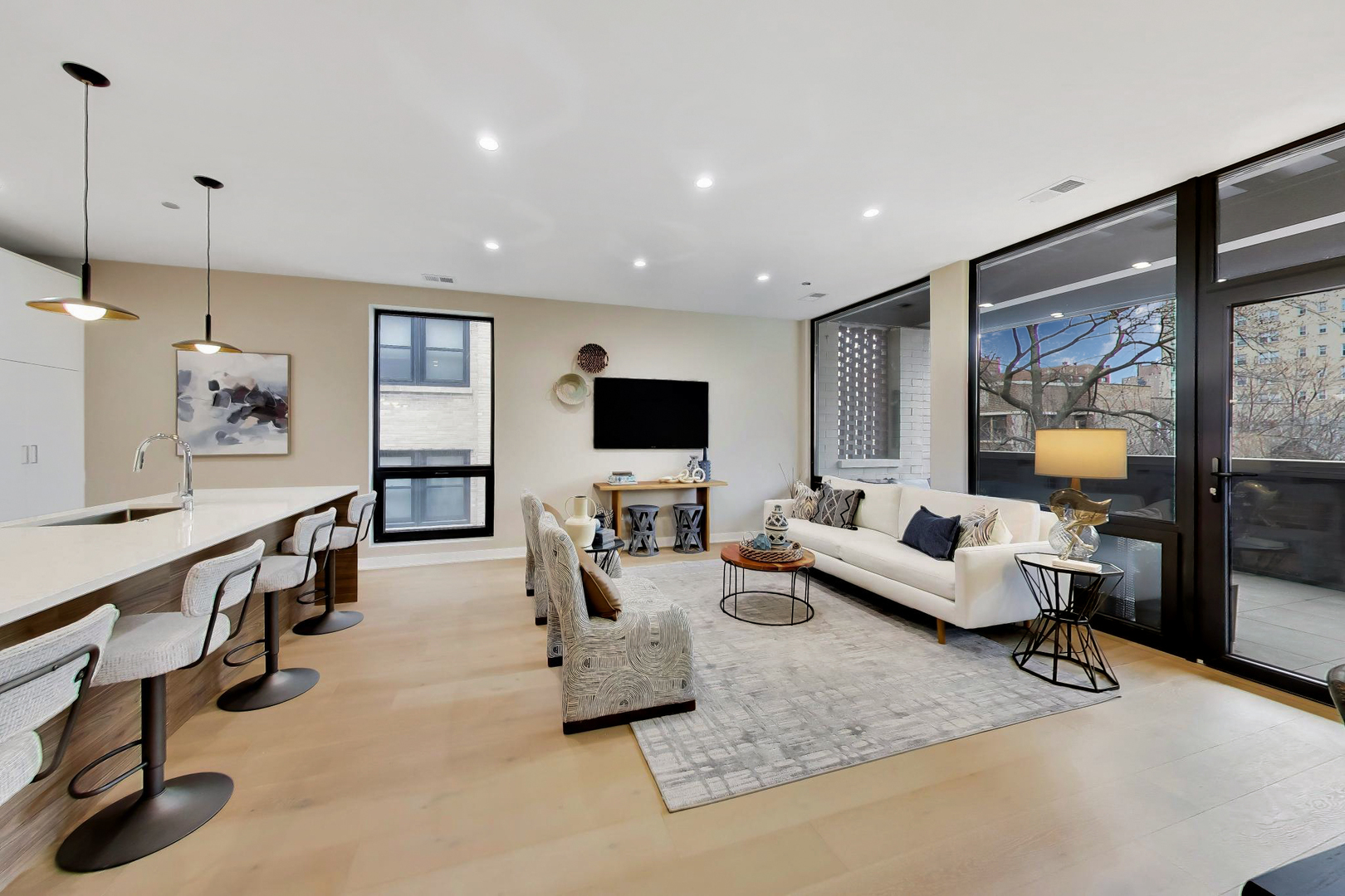 5114 S Kenwood Avenue Unit: 4B