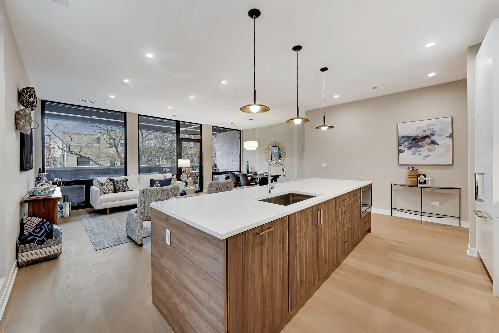 5114 S Kenwood Avenue Unit: 4B