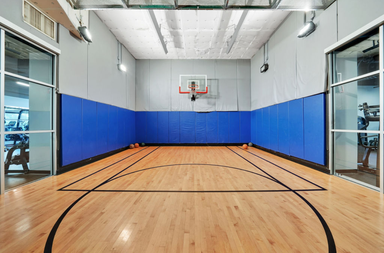 545 N Dearborn Street Unit: 2303