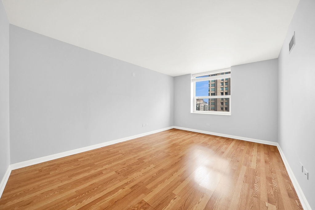 545 N Dearborn Street Unit: 2303
