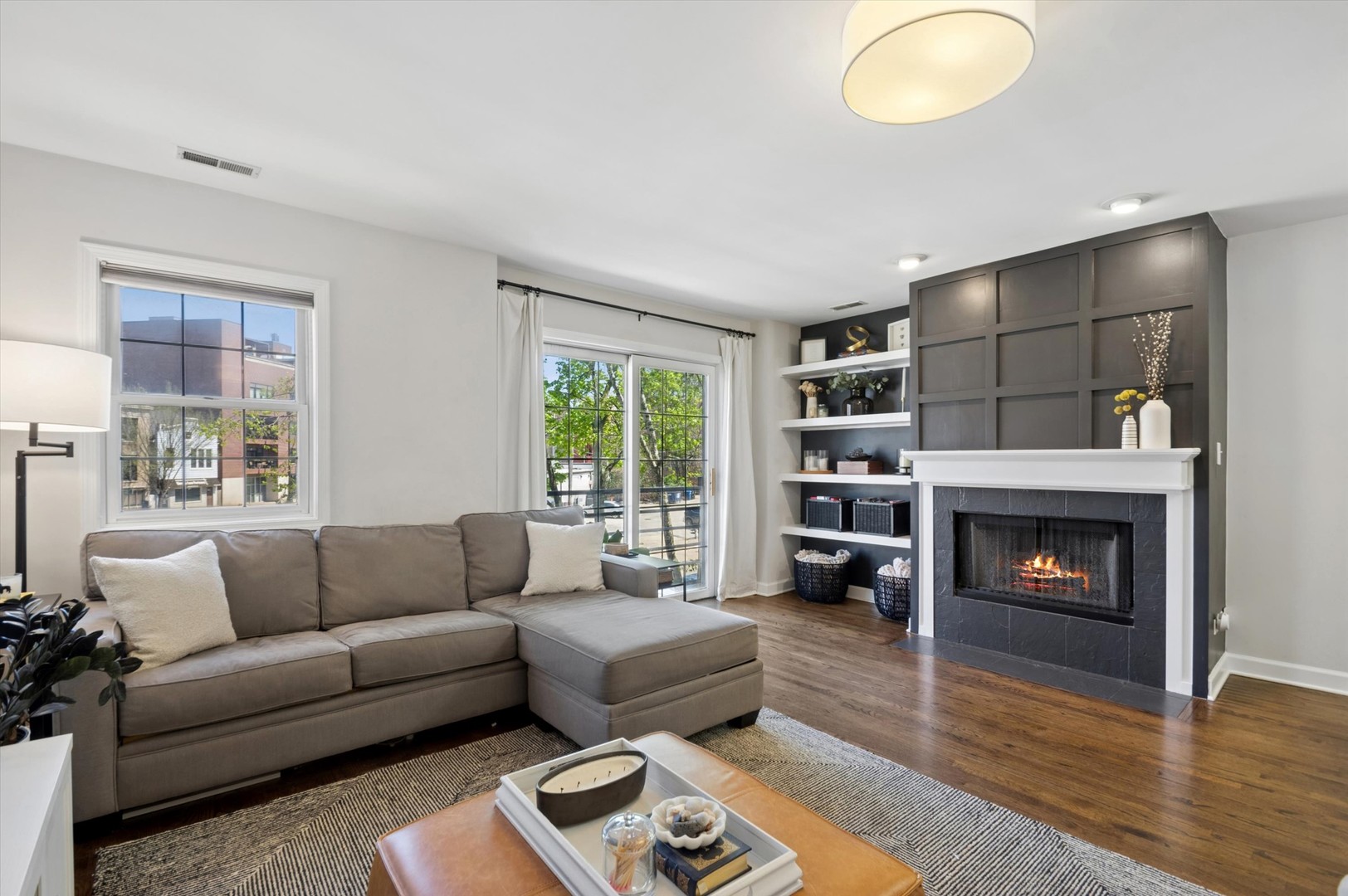 2648 N Seminary Avenue Unit: 2