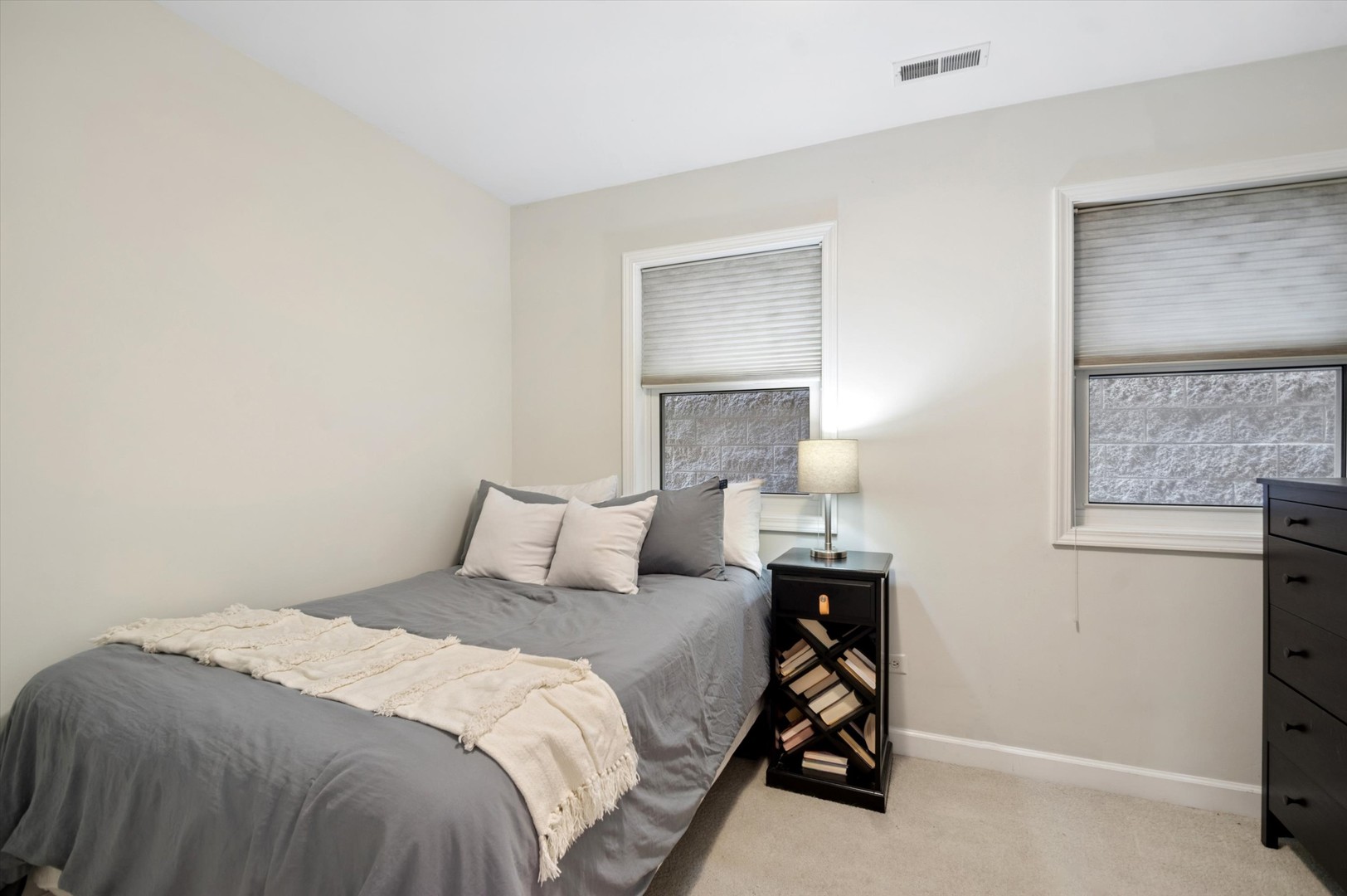 2648 N Seminary Avenue Unit: 2