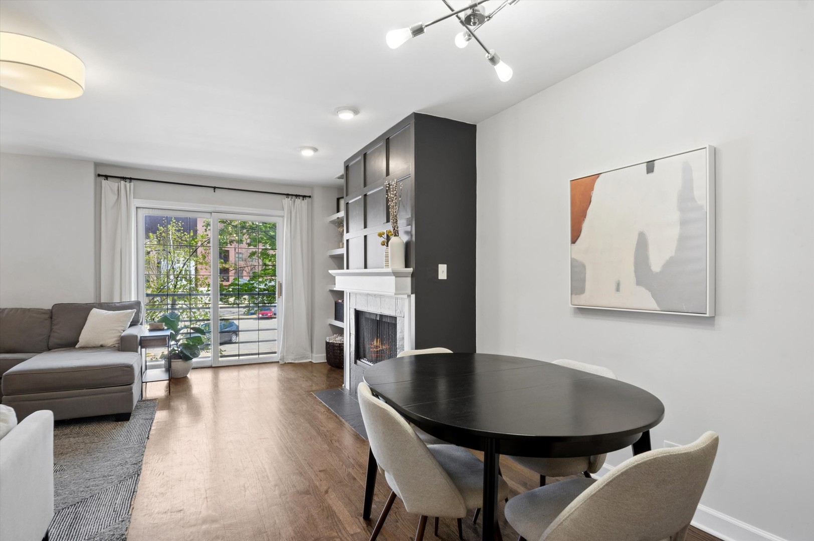 2648 N Seminary Avenue Unit: 2