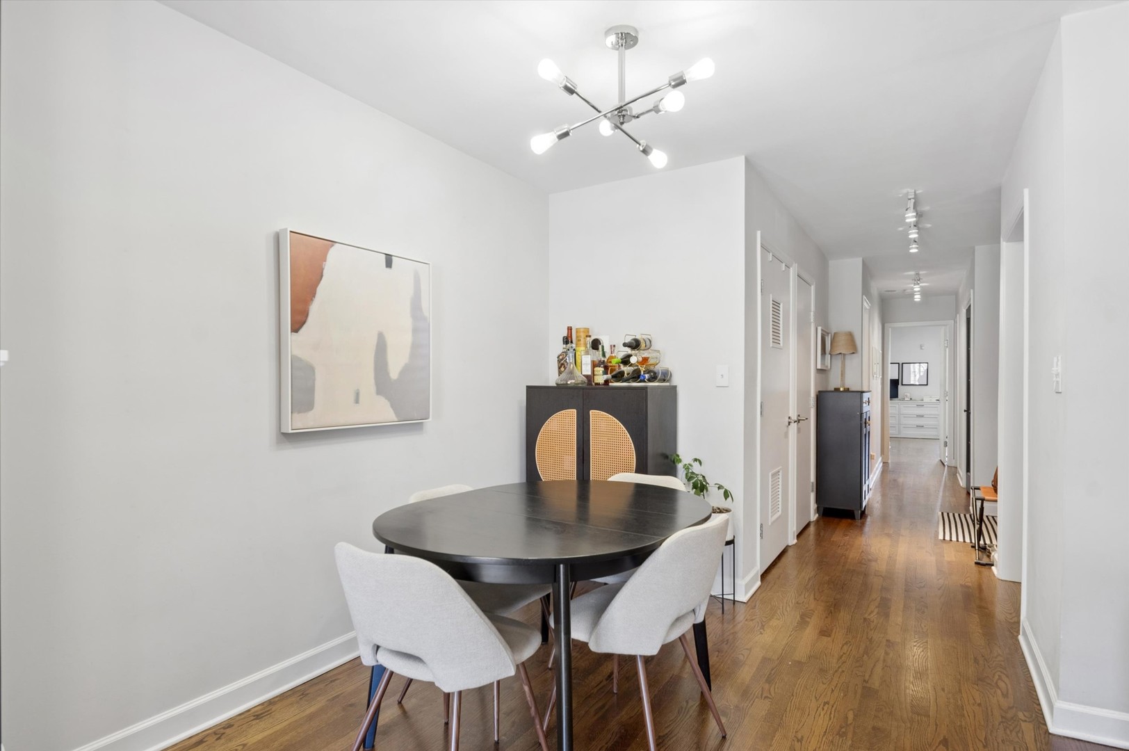 2648 N Seminary Avenue Unit: 2