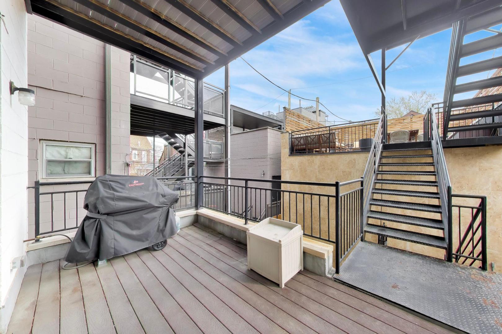 1725 W Le Moyne Street Unit: 1