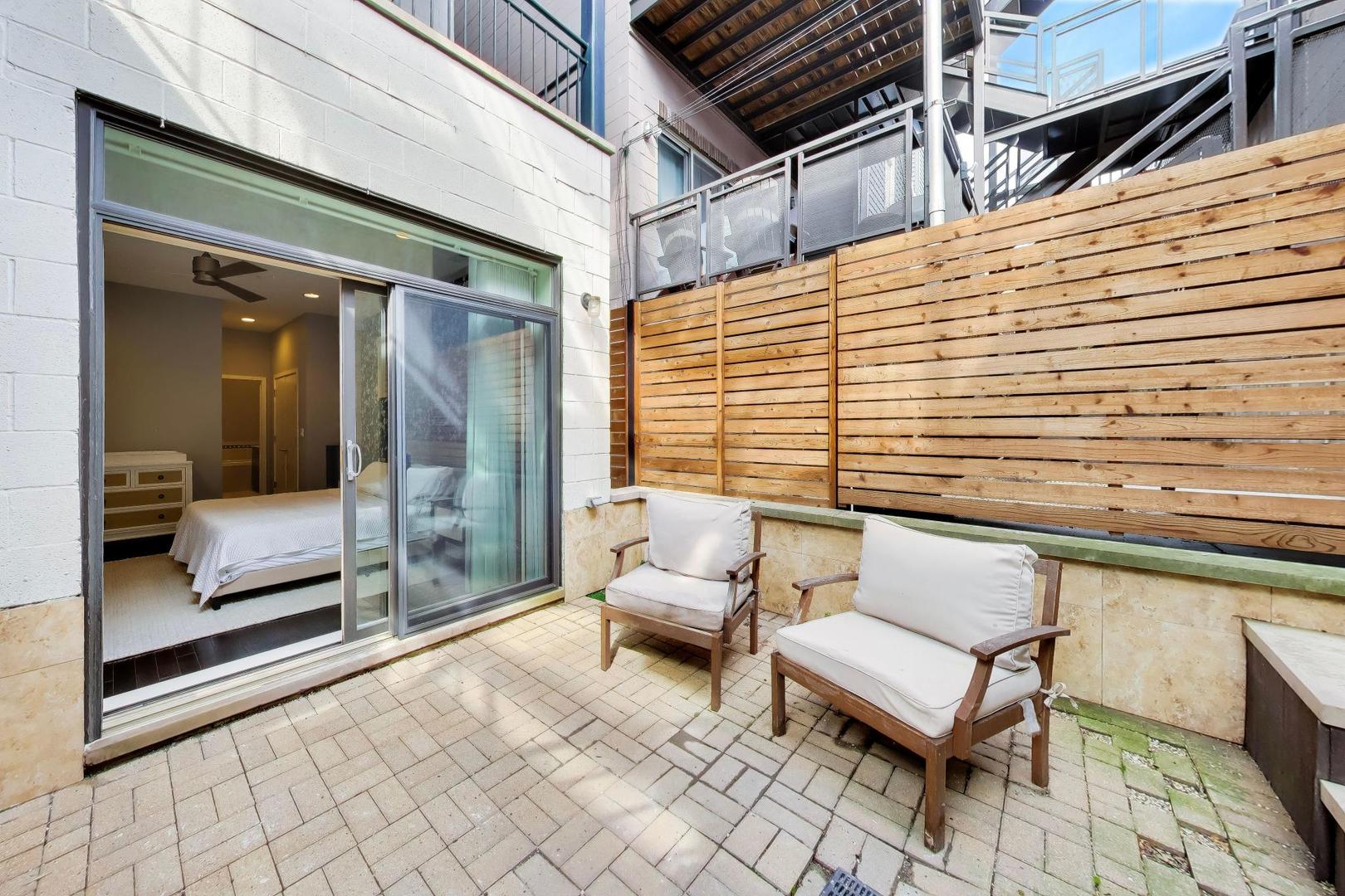 1725 W Le Moyne Street Unit: 1