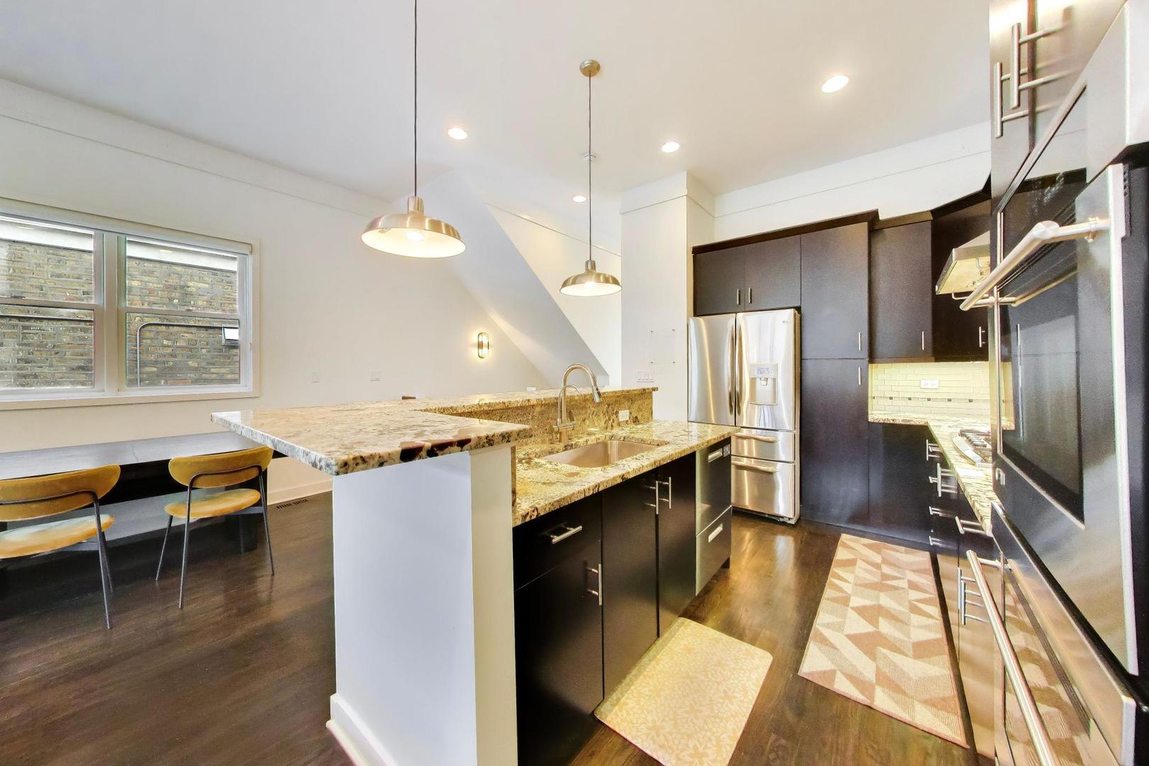 1725 W Le Moyne Street Unit: 1