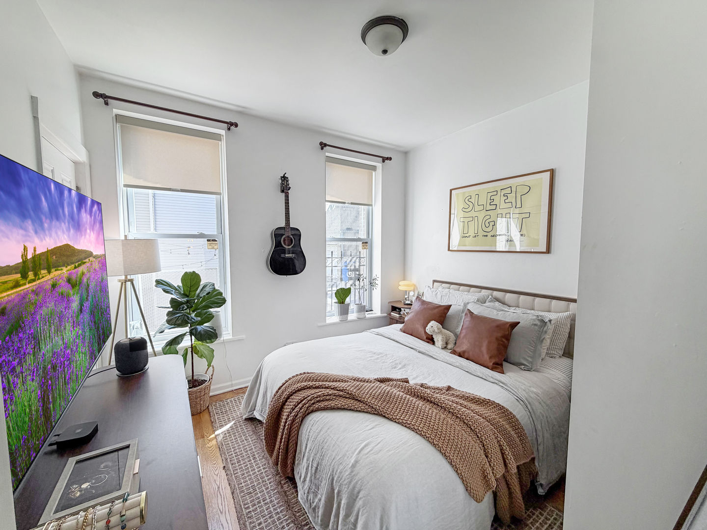 946 W Concord Place Unit: 1R