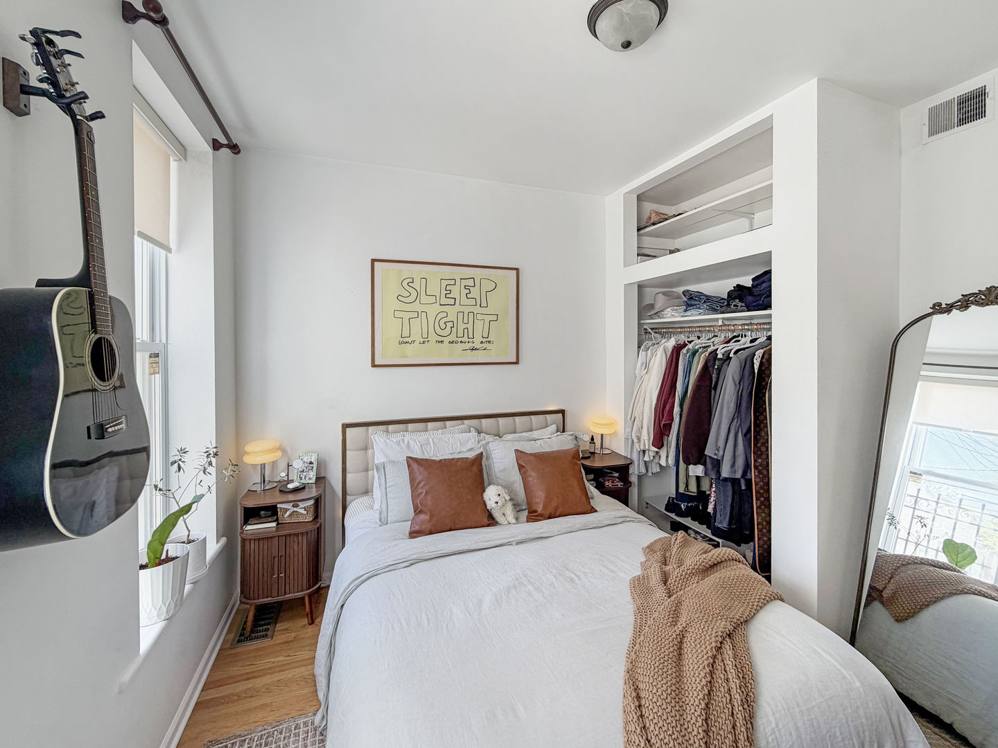 946 W Concord Place Unit: 1R