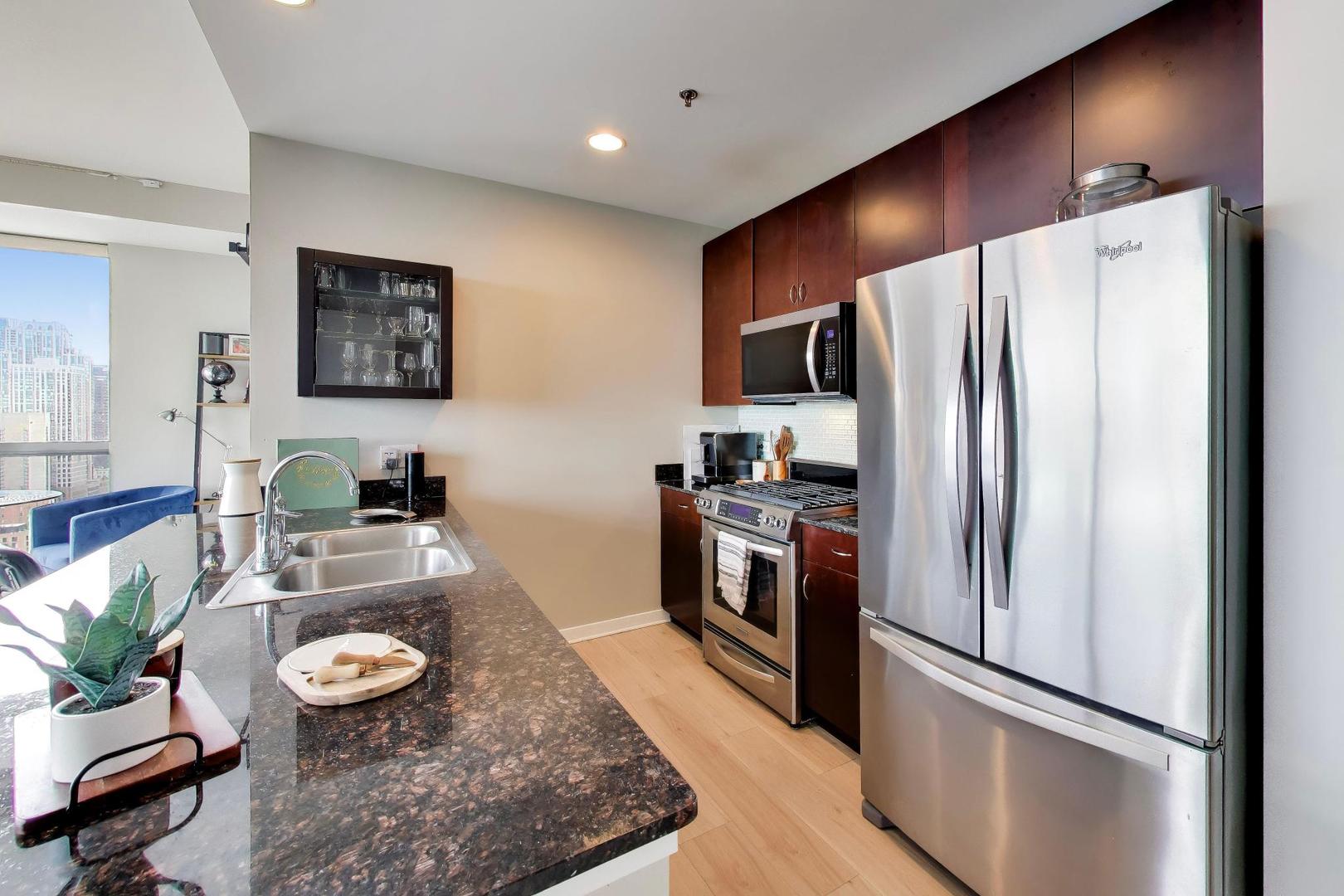 303 W Ohio Street Unit: 2702
