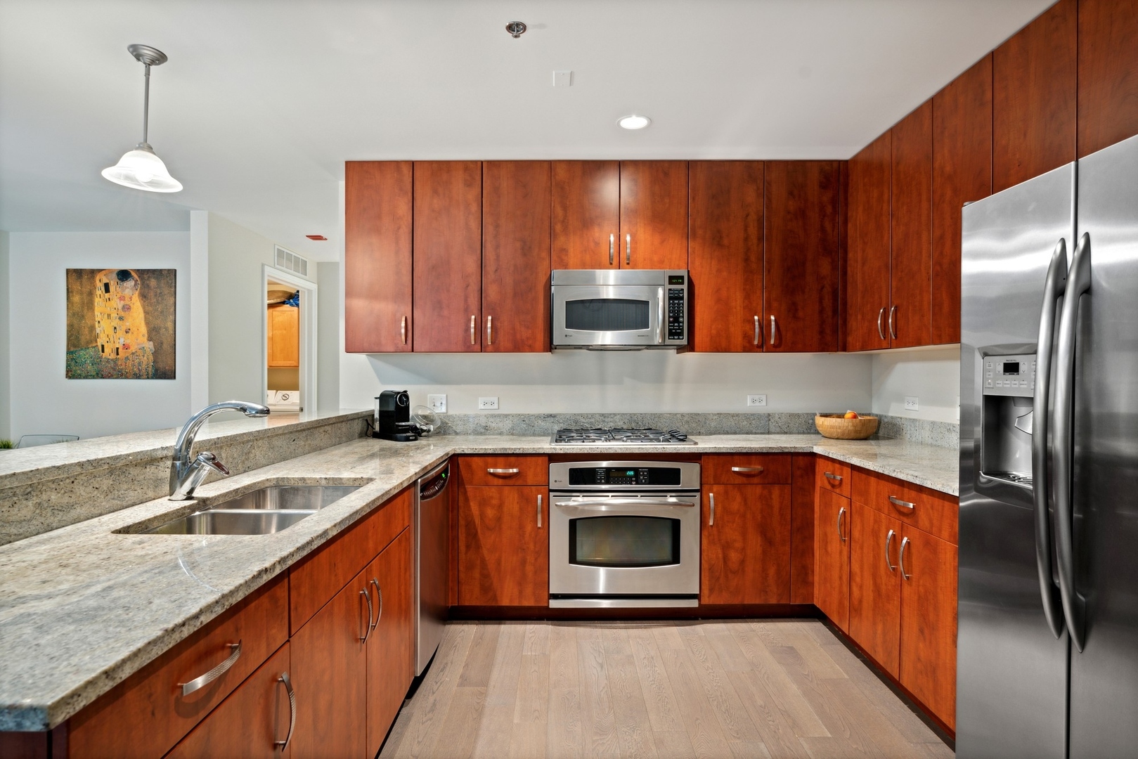 160 E ILLINOIS Street Unit: 1302
