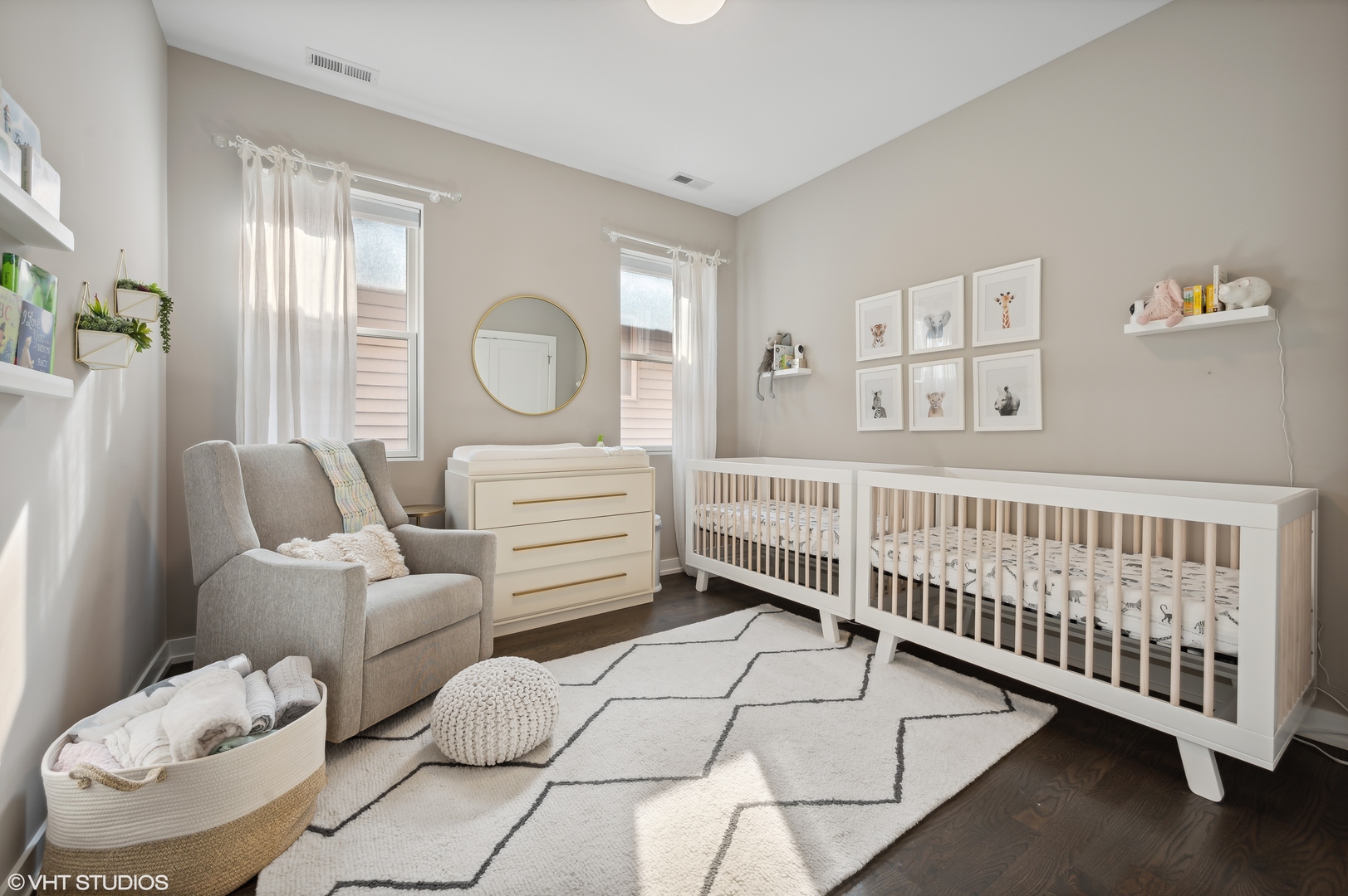 1841 N California Avenue Unit: 2B