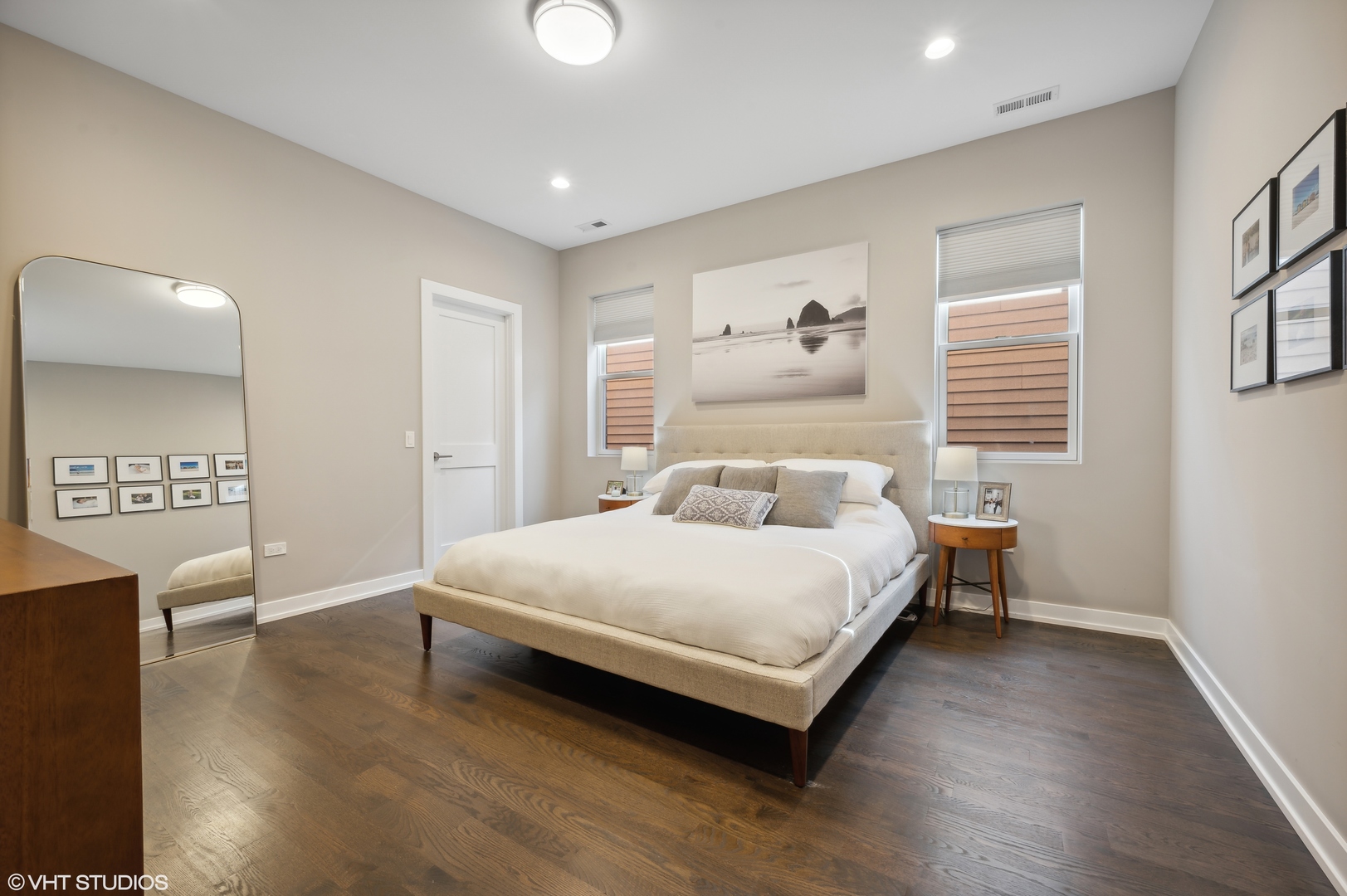 1841 N California Avenue Unit: 2B