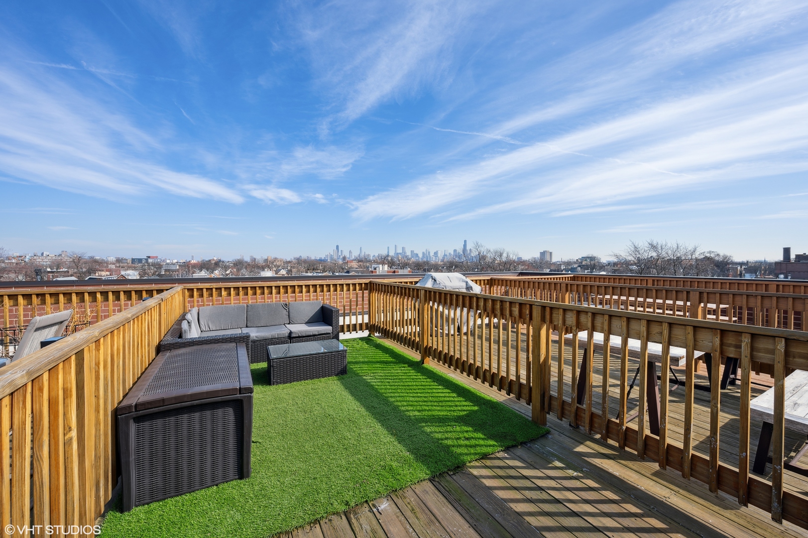1841 N California Avenue Unit: 2B