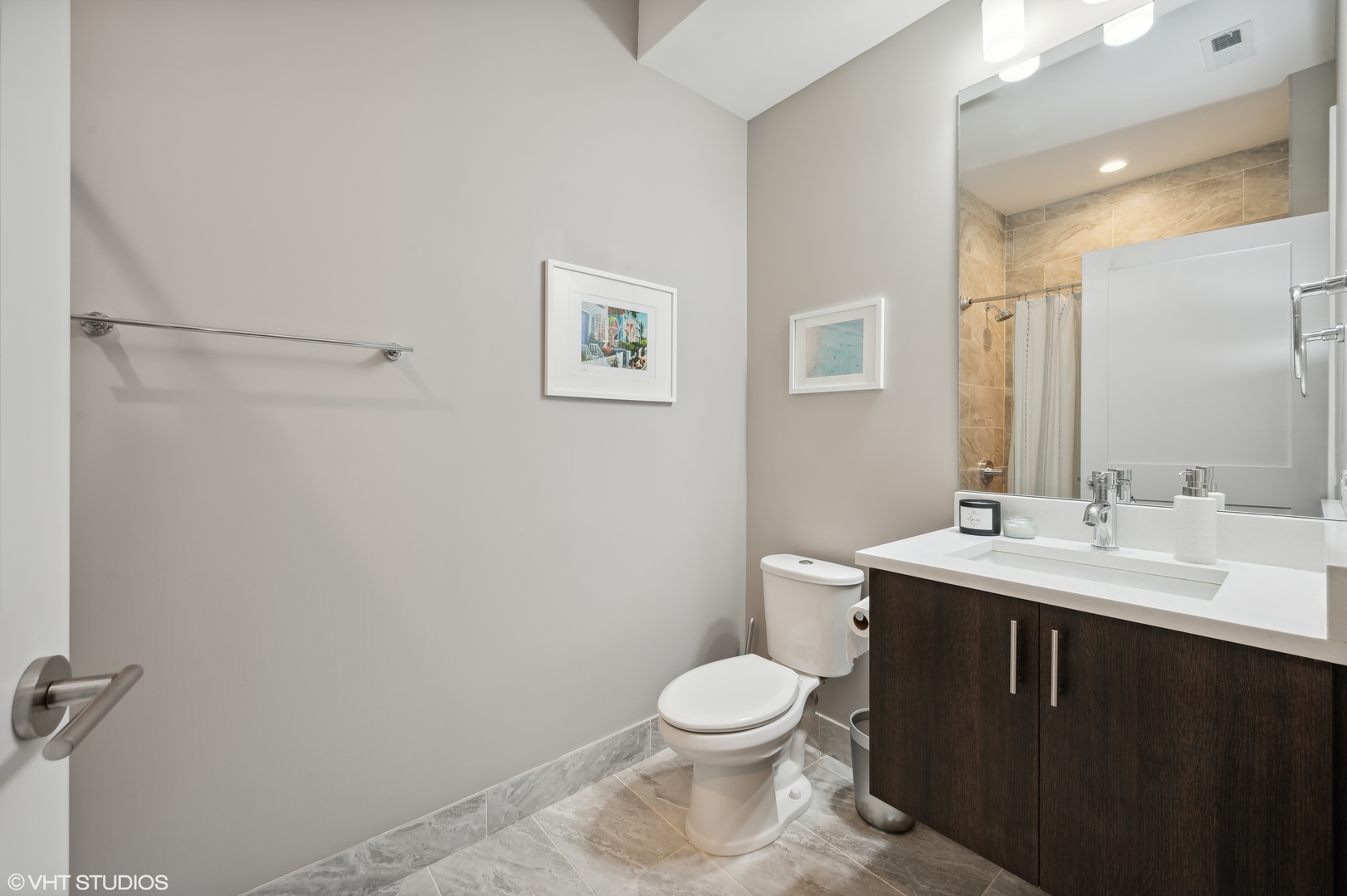 1841 N California Avenue Unit: 2B