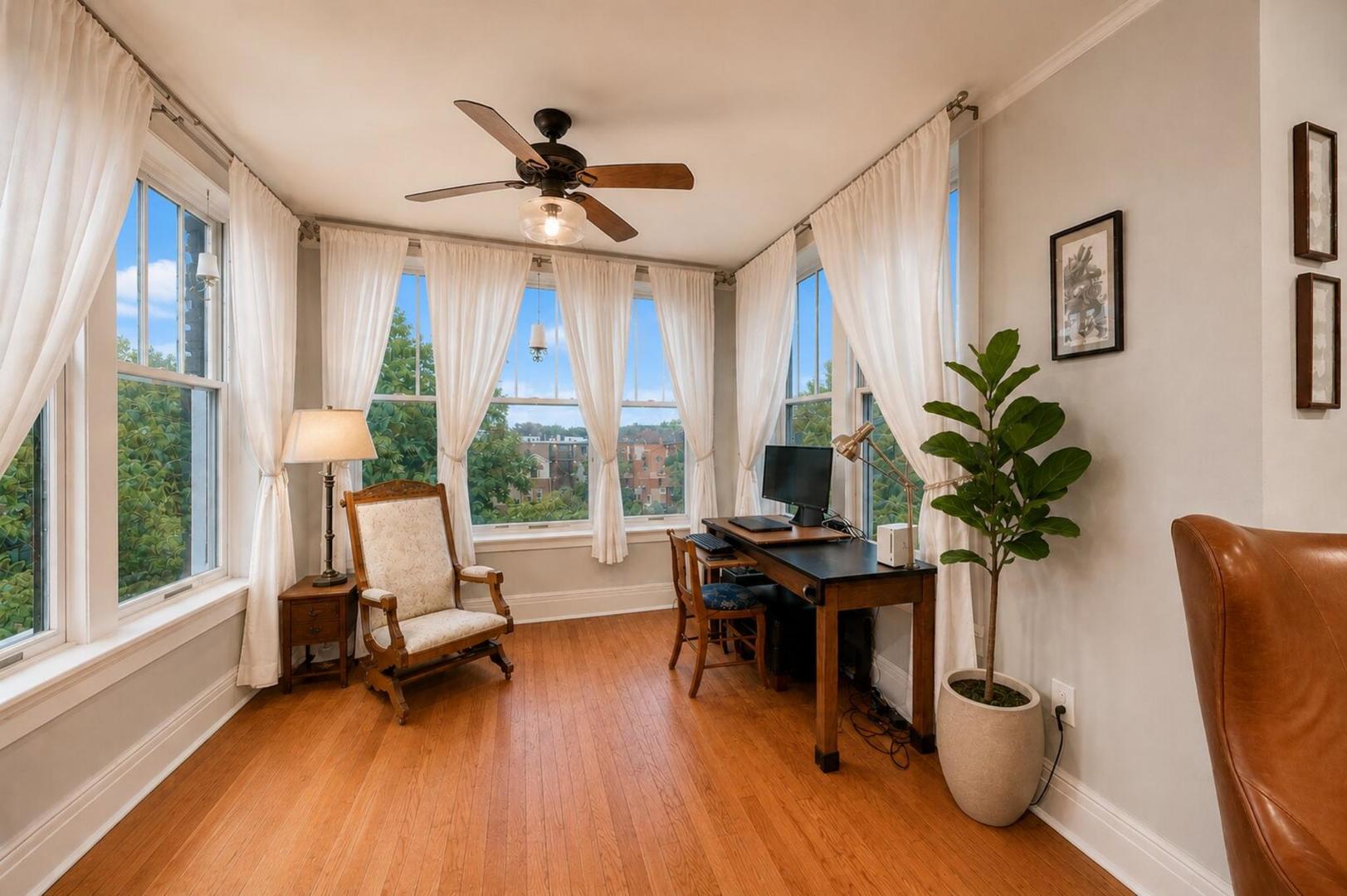 4428 N Malden Street Unit: 3N