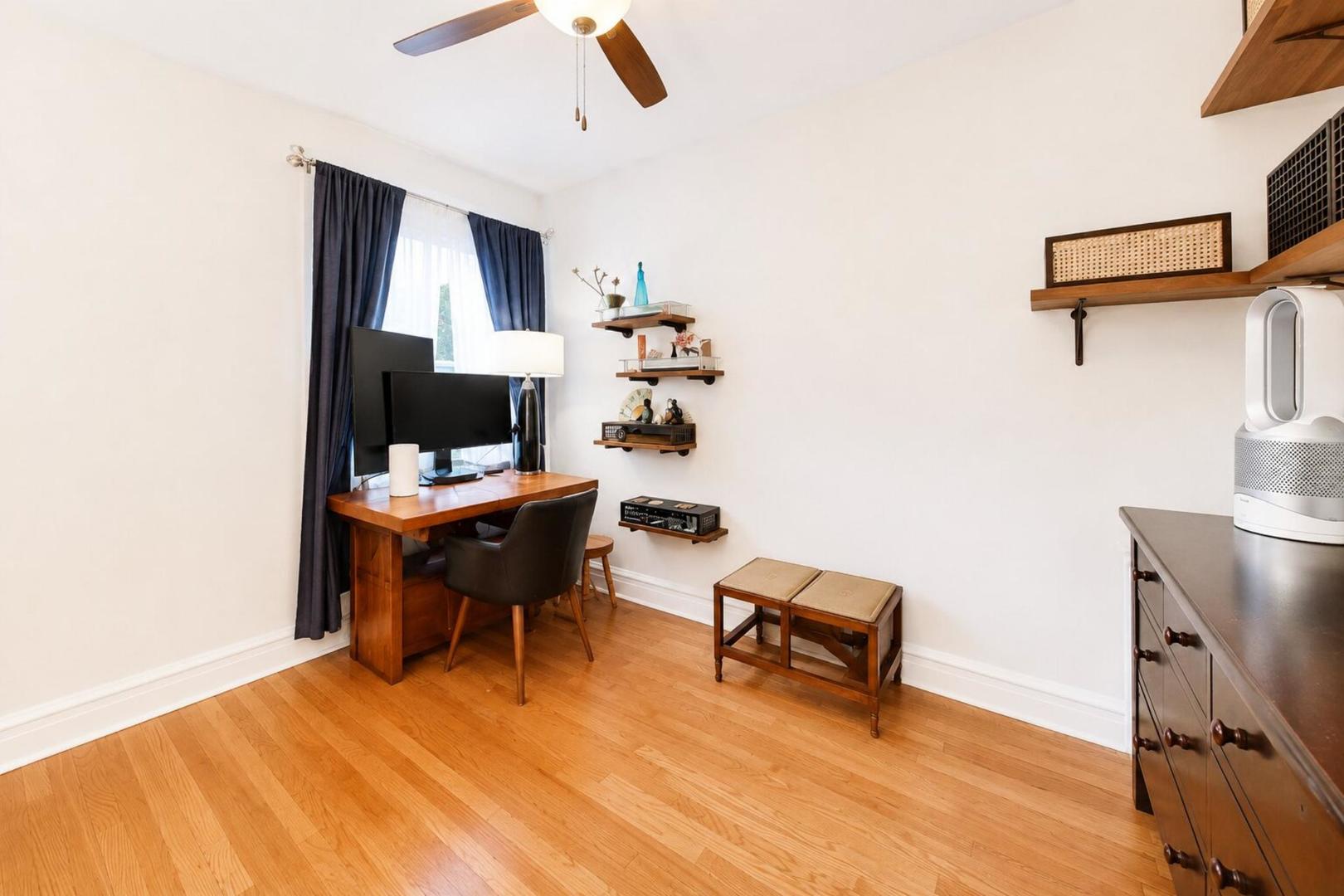 4428 N Malden Street Unit: 3N