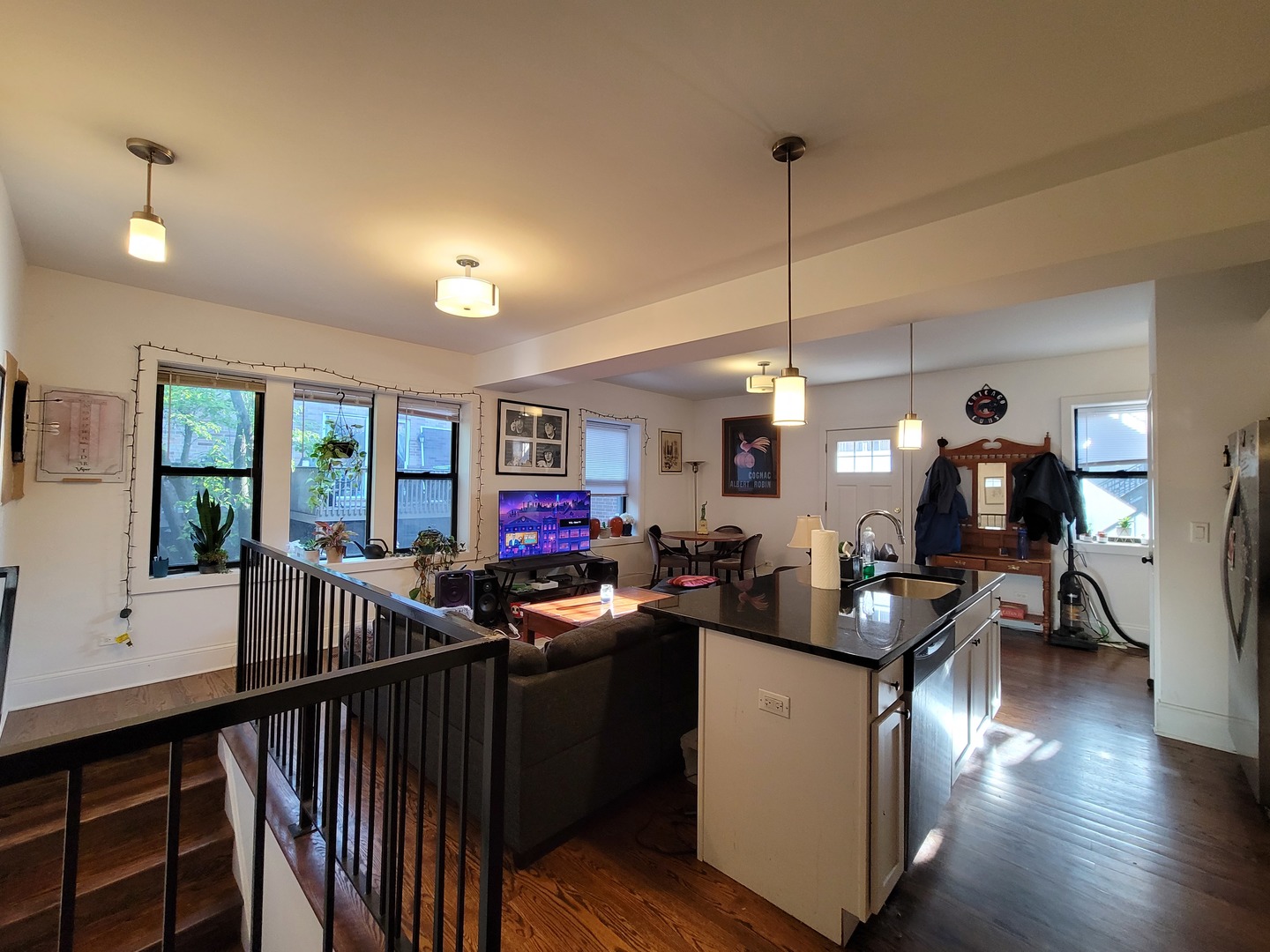 3142 N Racine Avenue Unit: 5