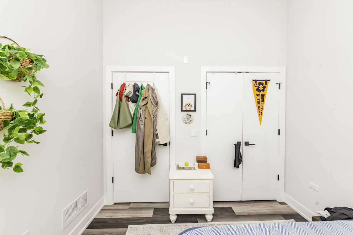 2317 N Clark Street Unit: 407