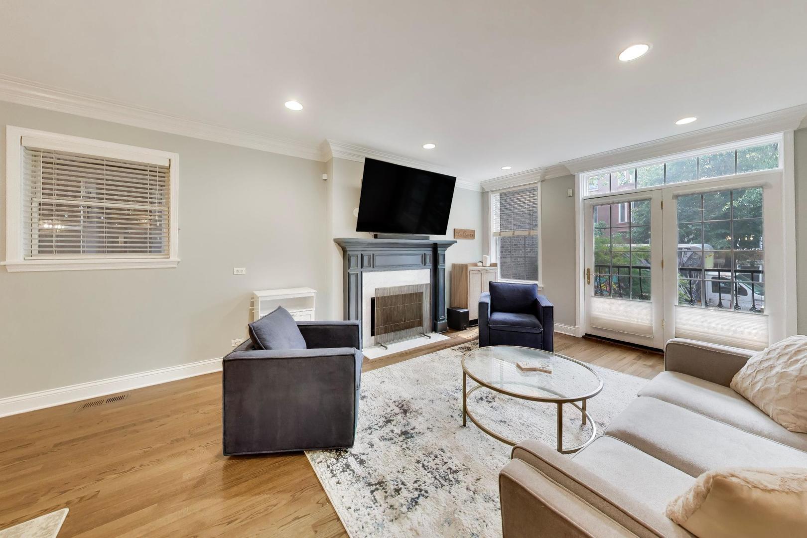 3507 N Reta Avenue Unit: 1
