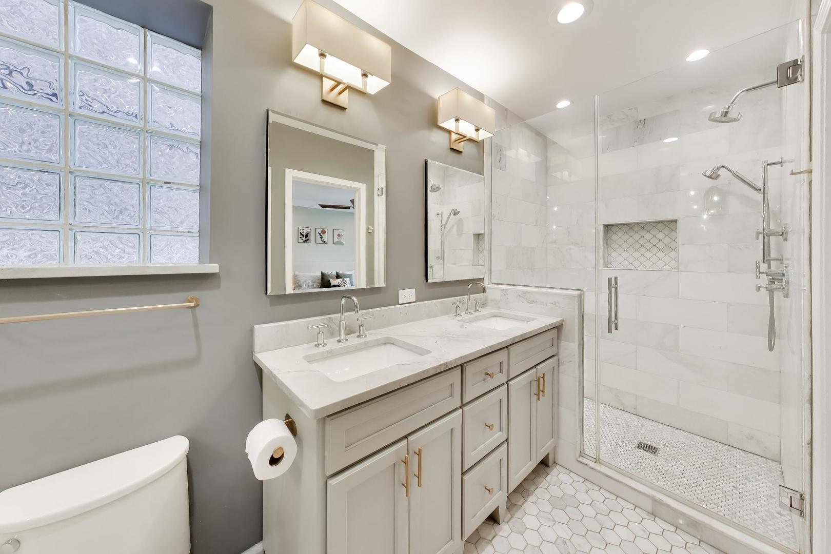 3507 N Reta Avenue Unit: 1