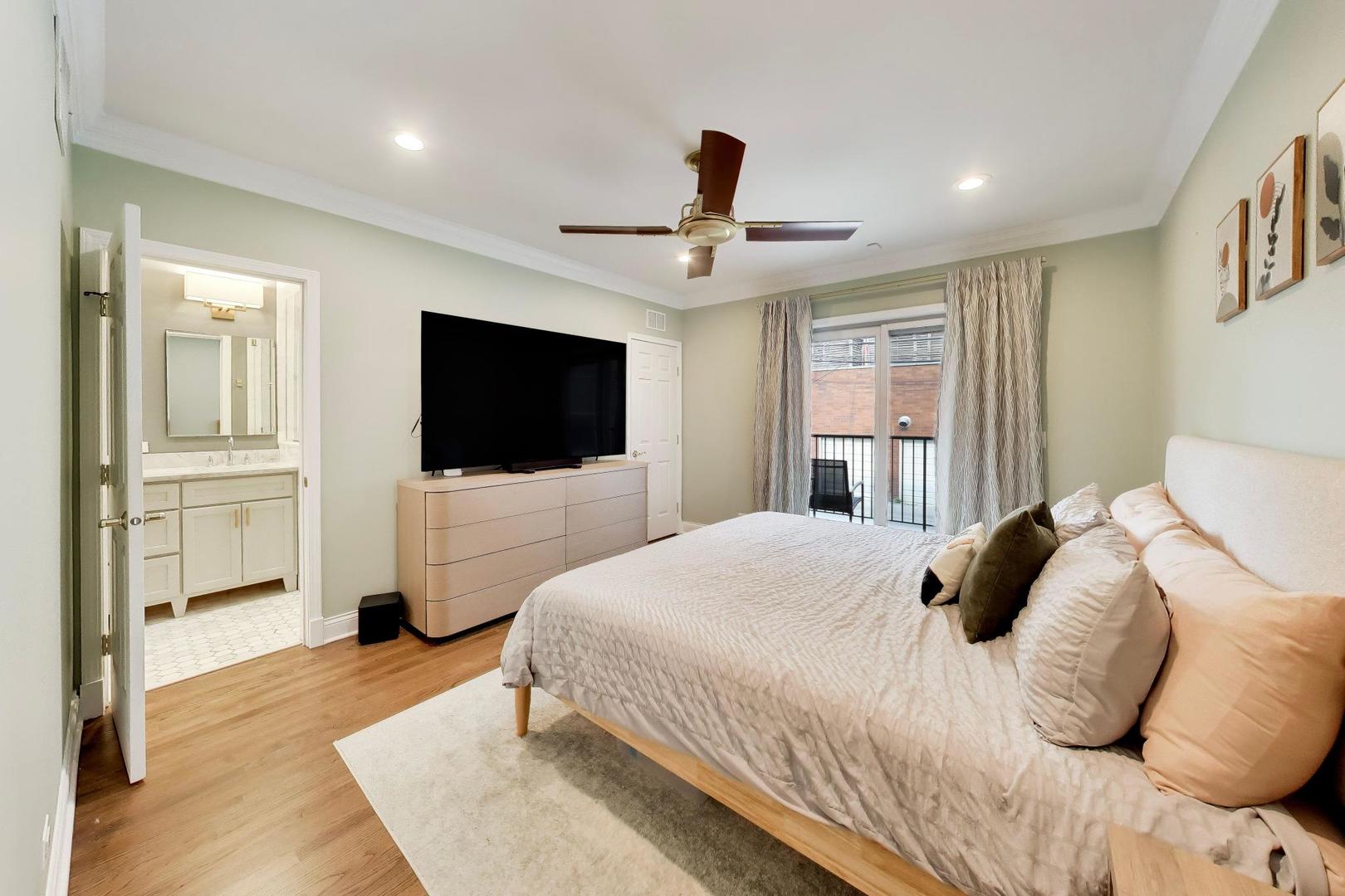 3507 N Reta Avenue Unit: 1