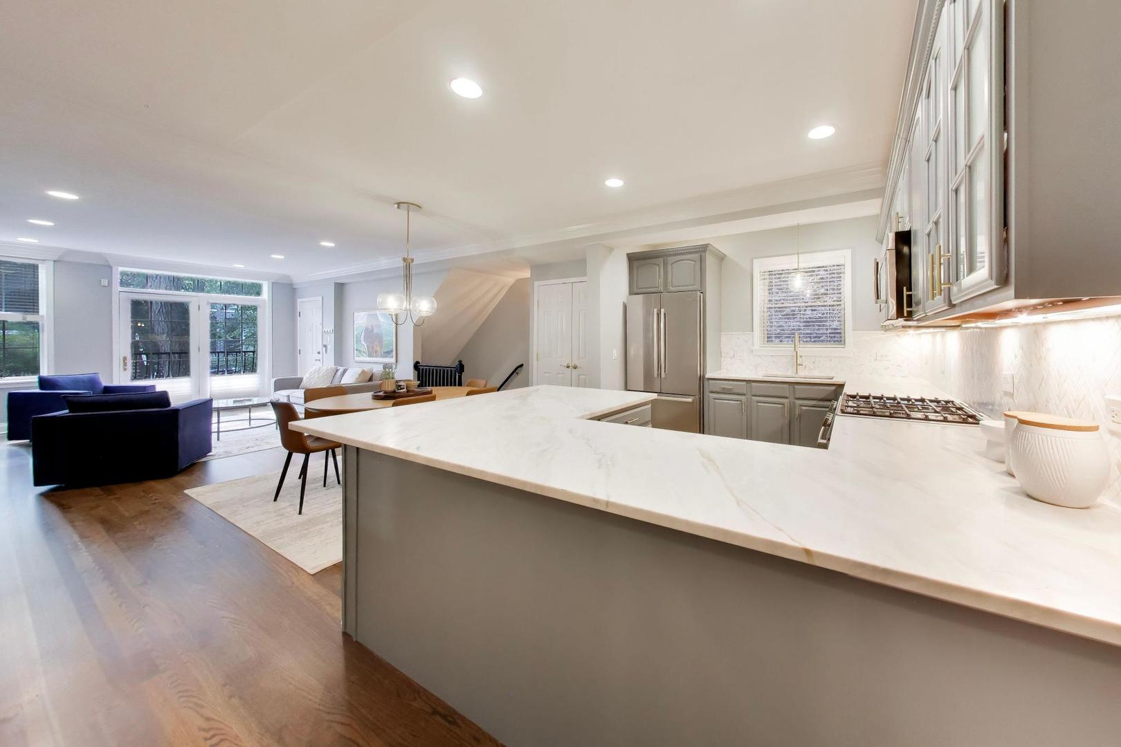 3507 N Reta Avenue Unit: 1