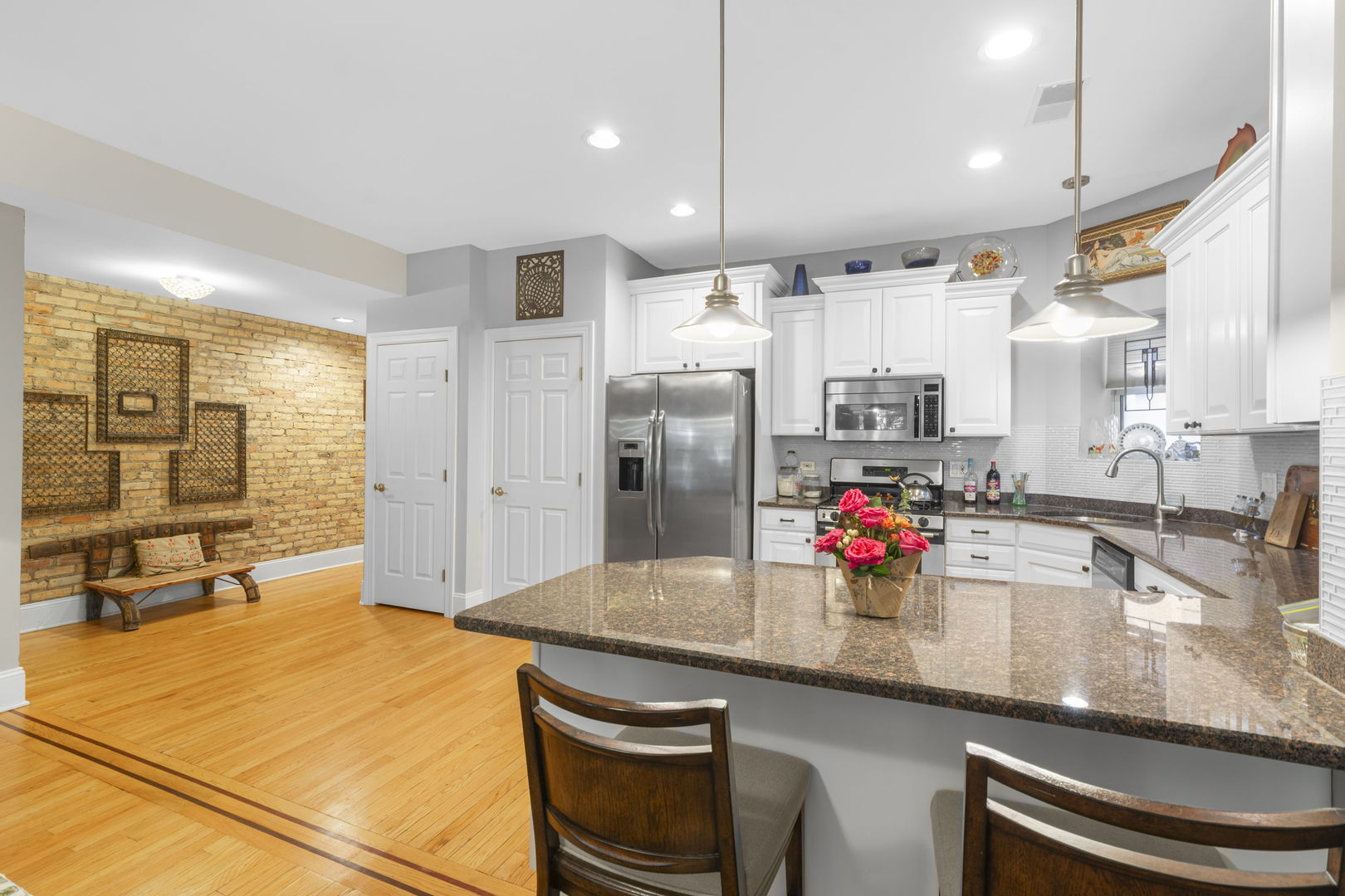 4731 N Malden Street Unit: 1S