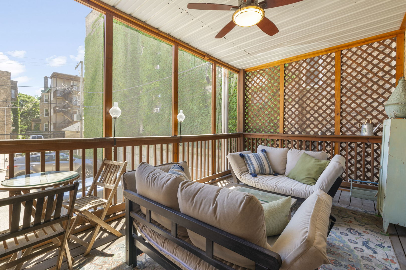 4731 N Malden Street Unit: 1S