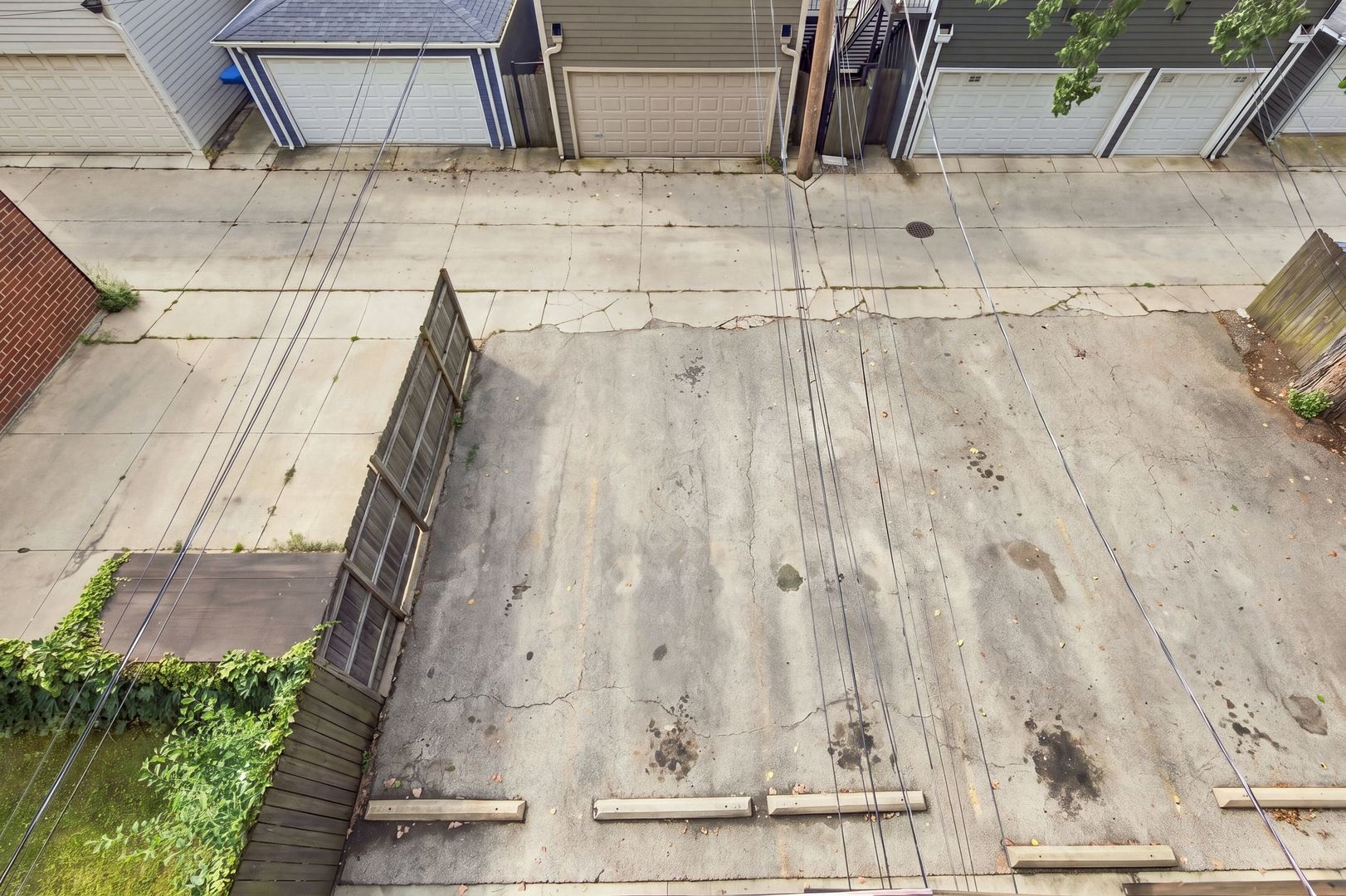 1925 W Irving Park Road Unit: 3
