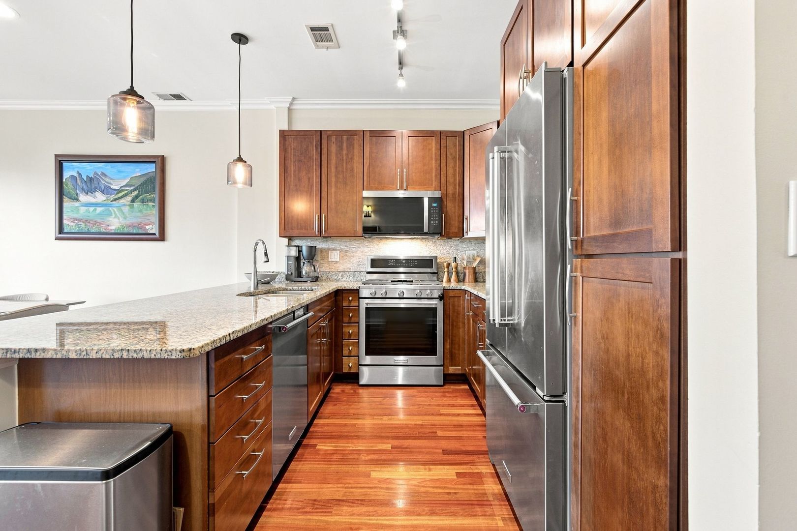 1925 W Irving Park Road Unit: 3