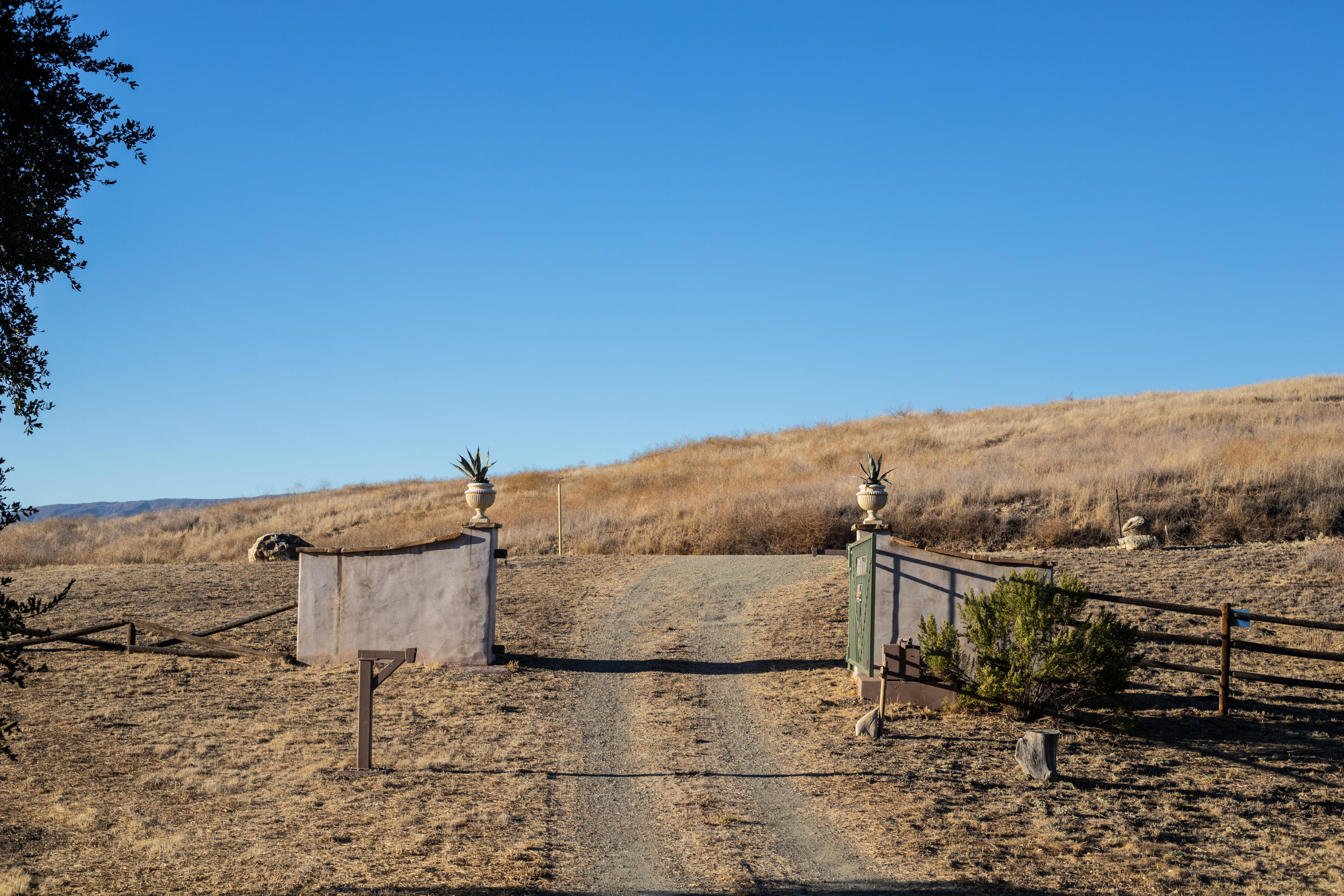 13500 E Sulphur Mountain Road