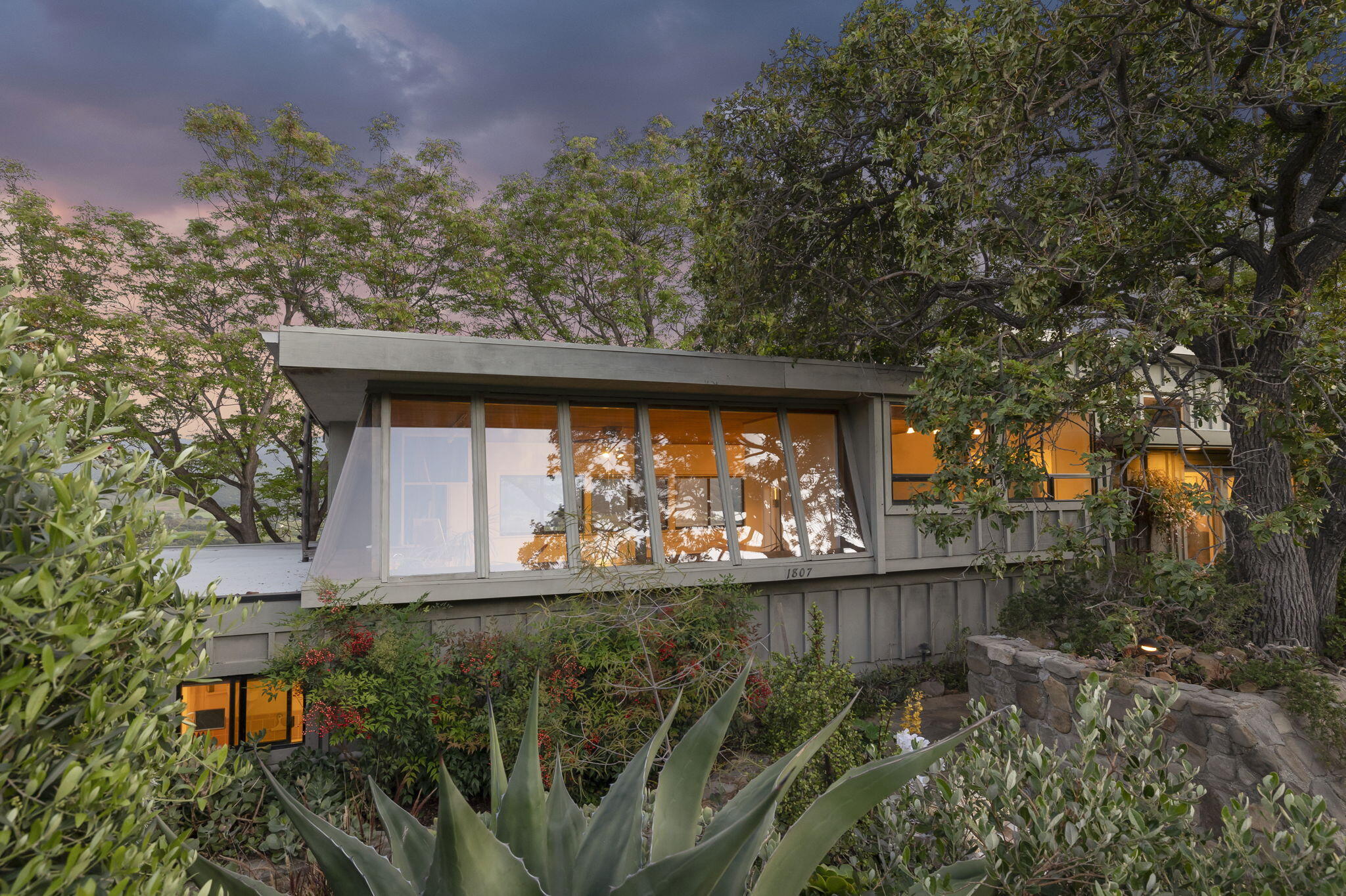 1807 Ladera Road