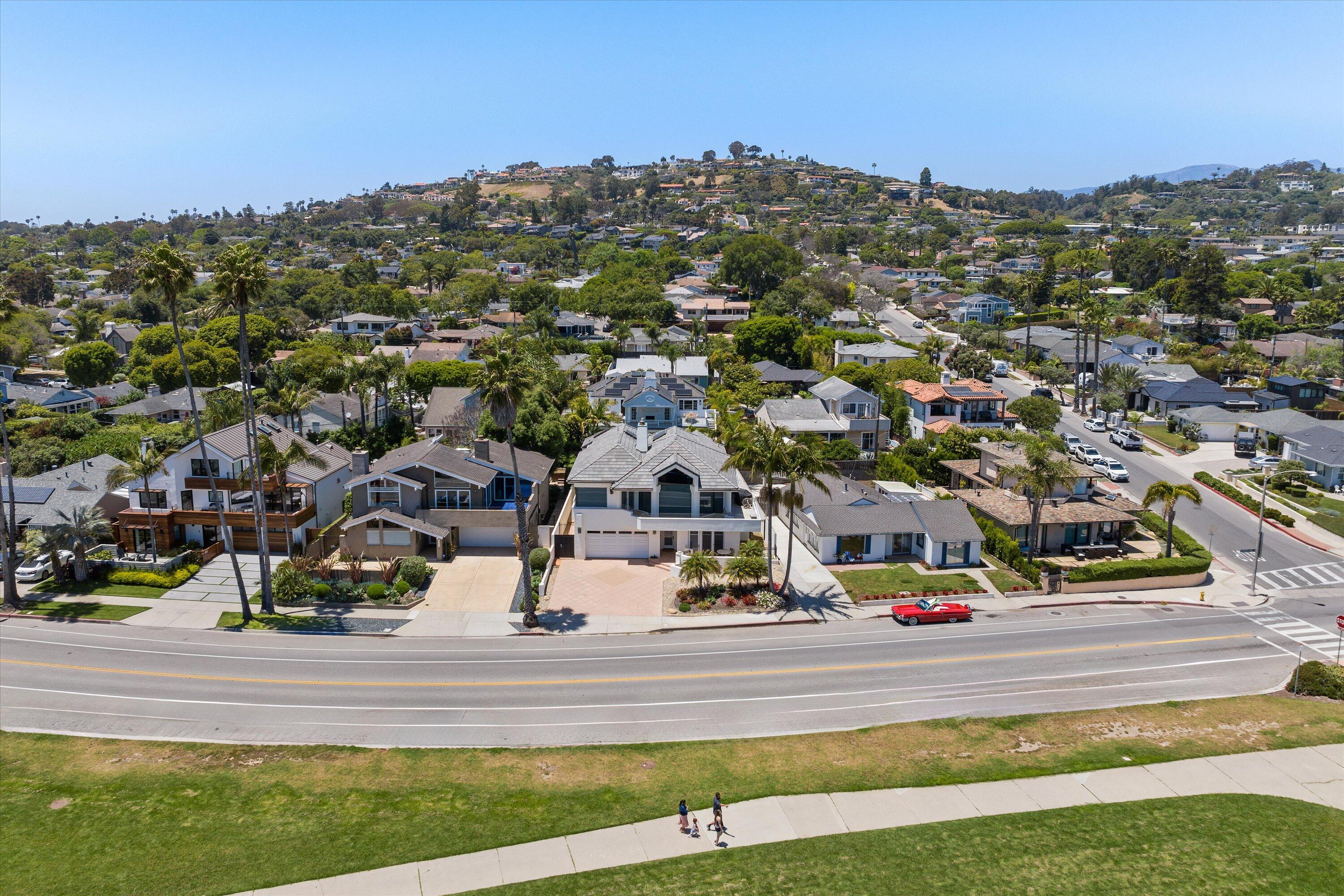 1204 Shoreline Drive