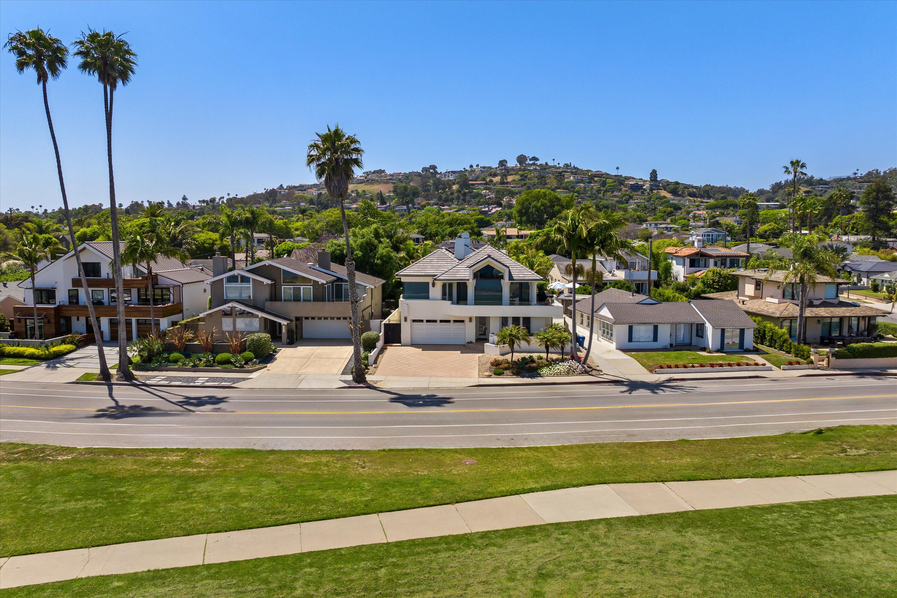 1204 Shoreline Drive