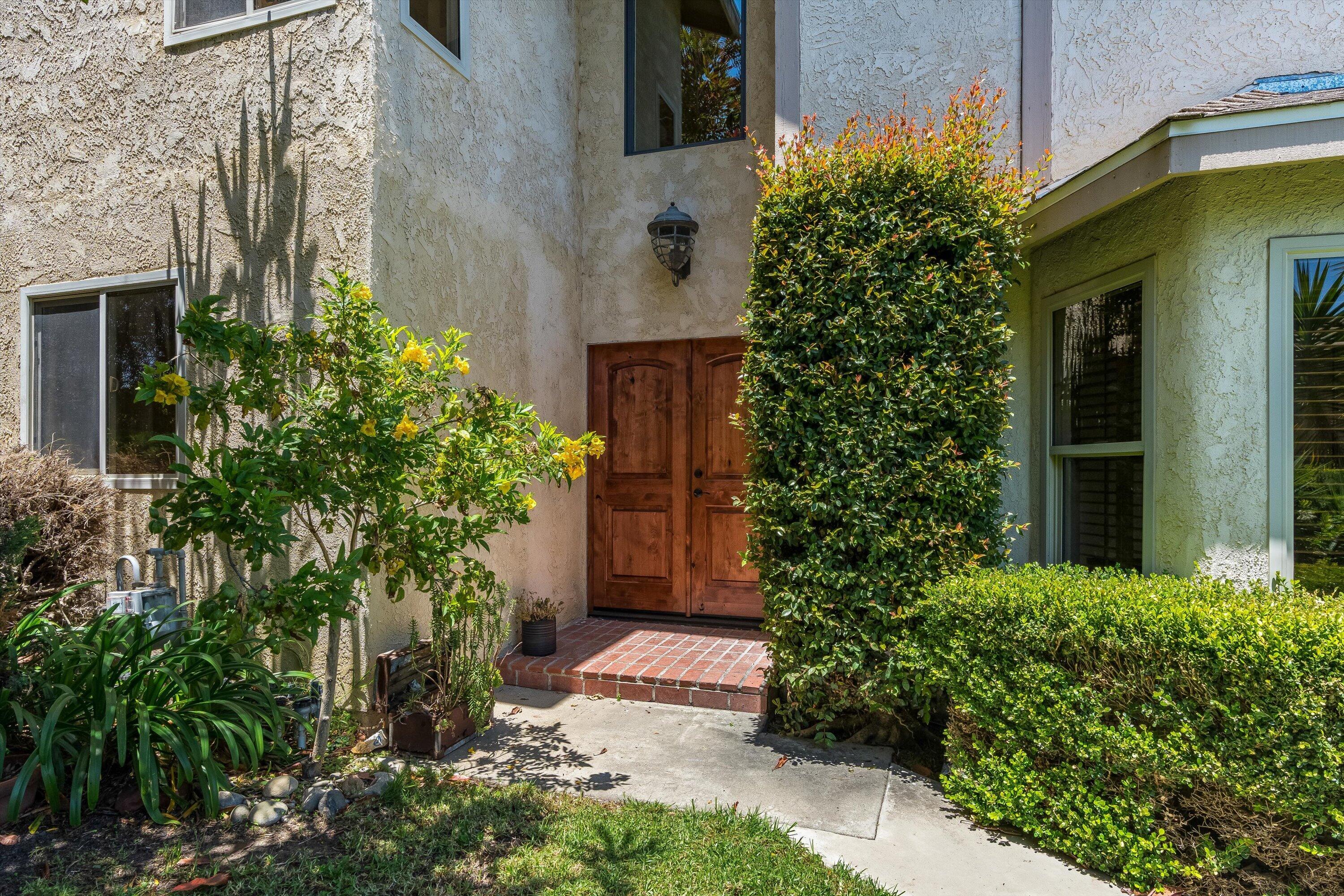 2713 Lorencita Drive