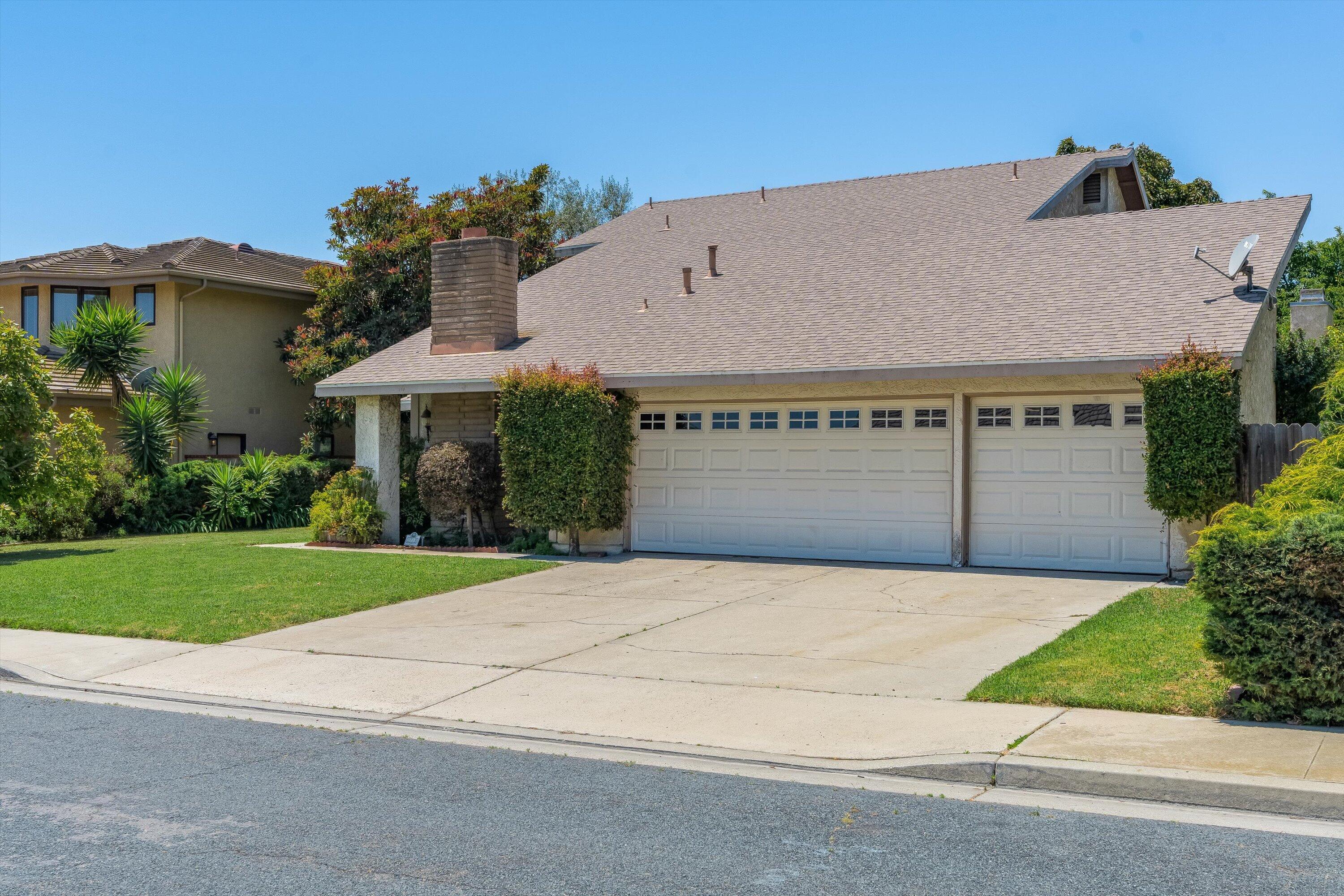 2713 Lorencita Drive