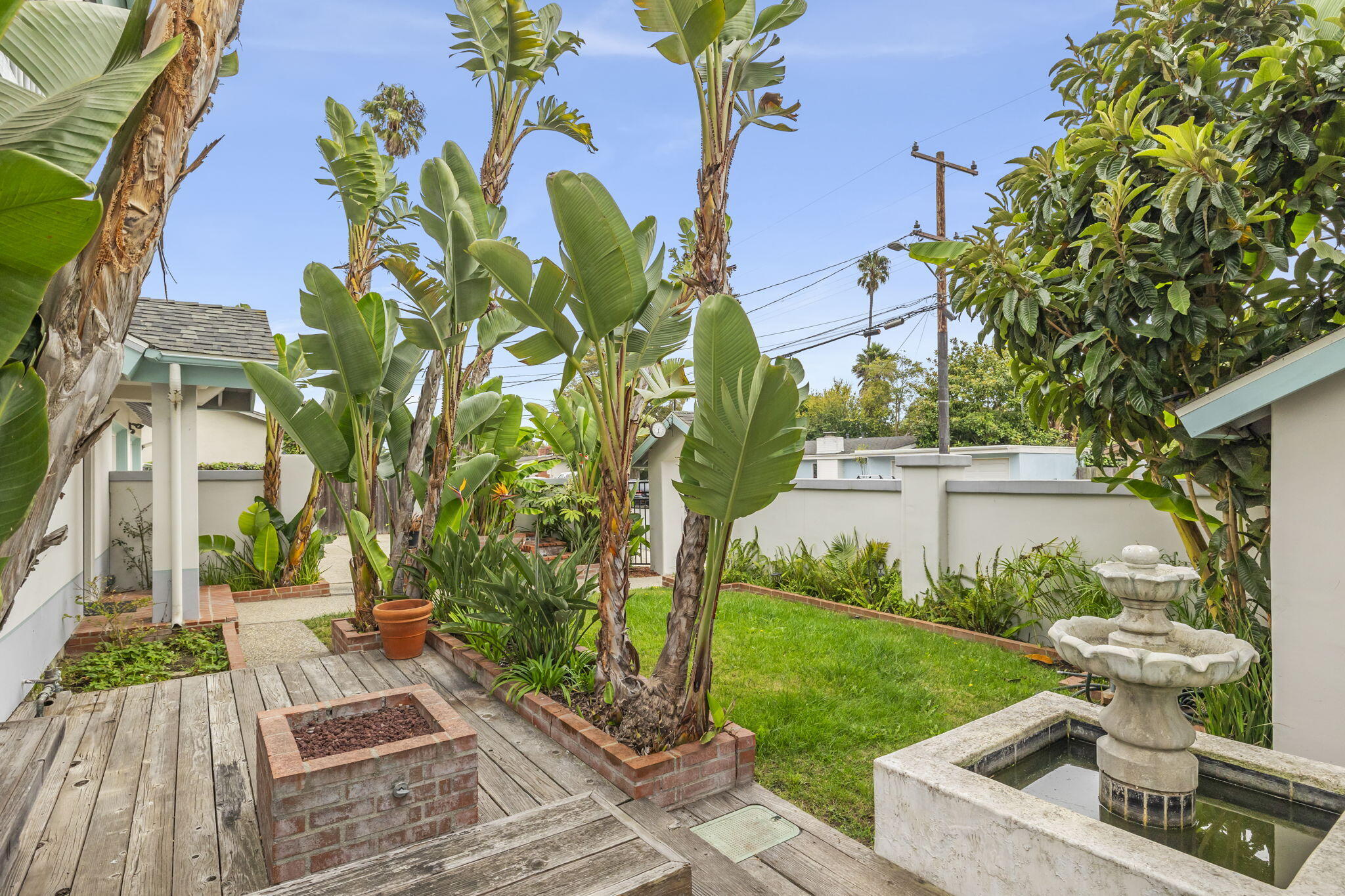 6870 Trigo Road