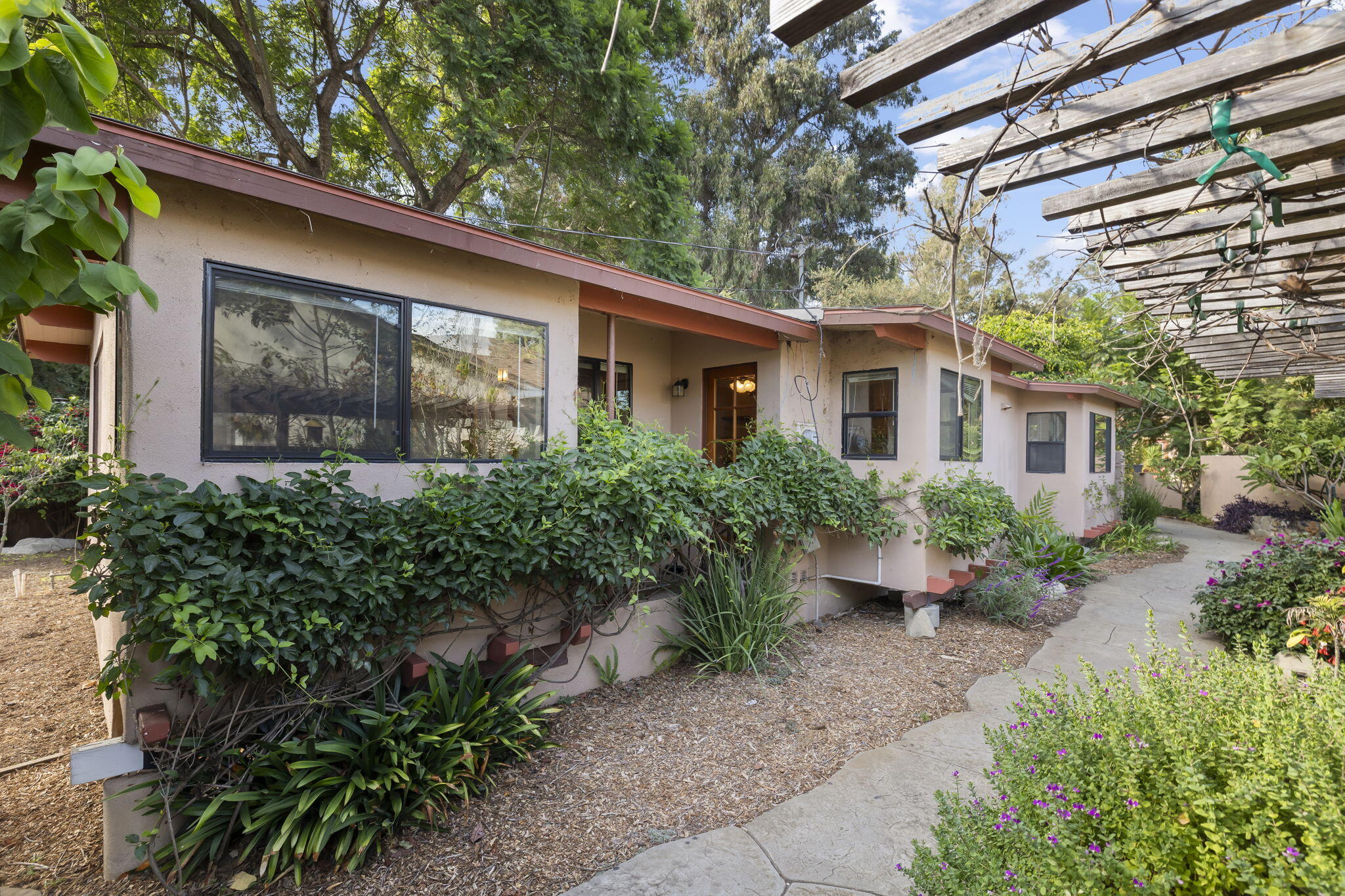 5130 Cathedral Oaks Road