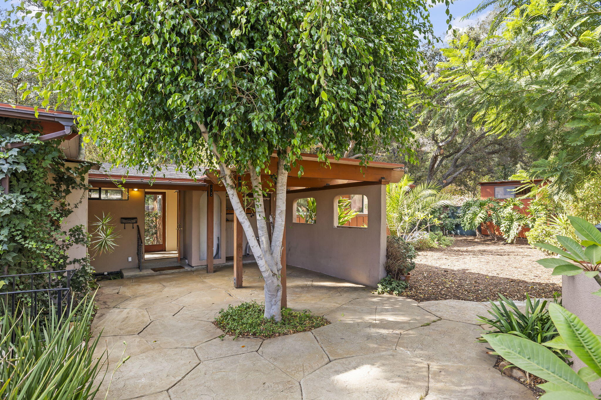 5130 Cathedral Oaks Road