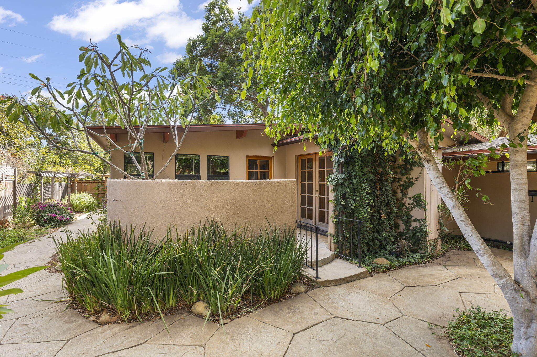 5130 Cathedral Oaks Road