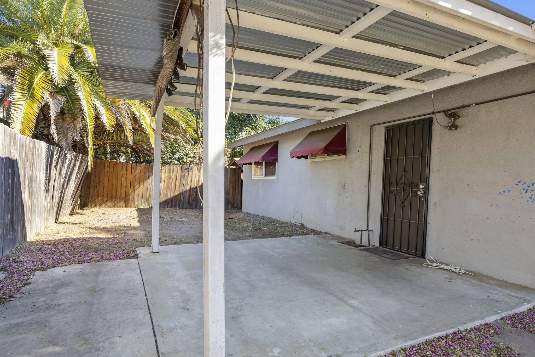 430 W Valerio Street