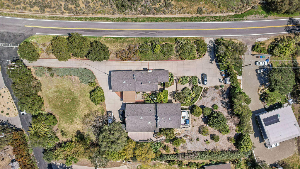 4400 Meadowlark Lane
