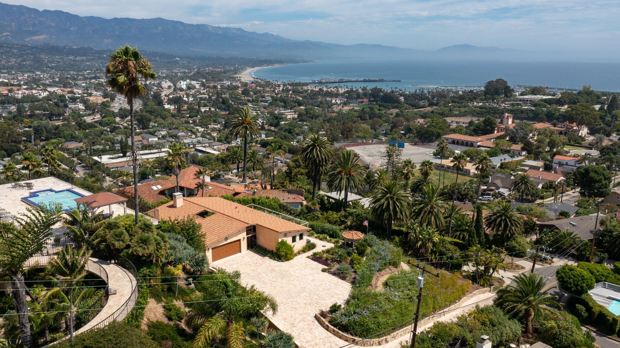 550 Miramonte Drive