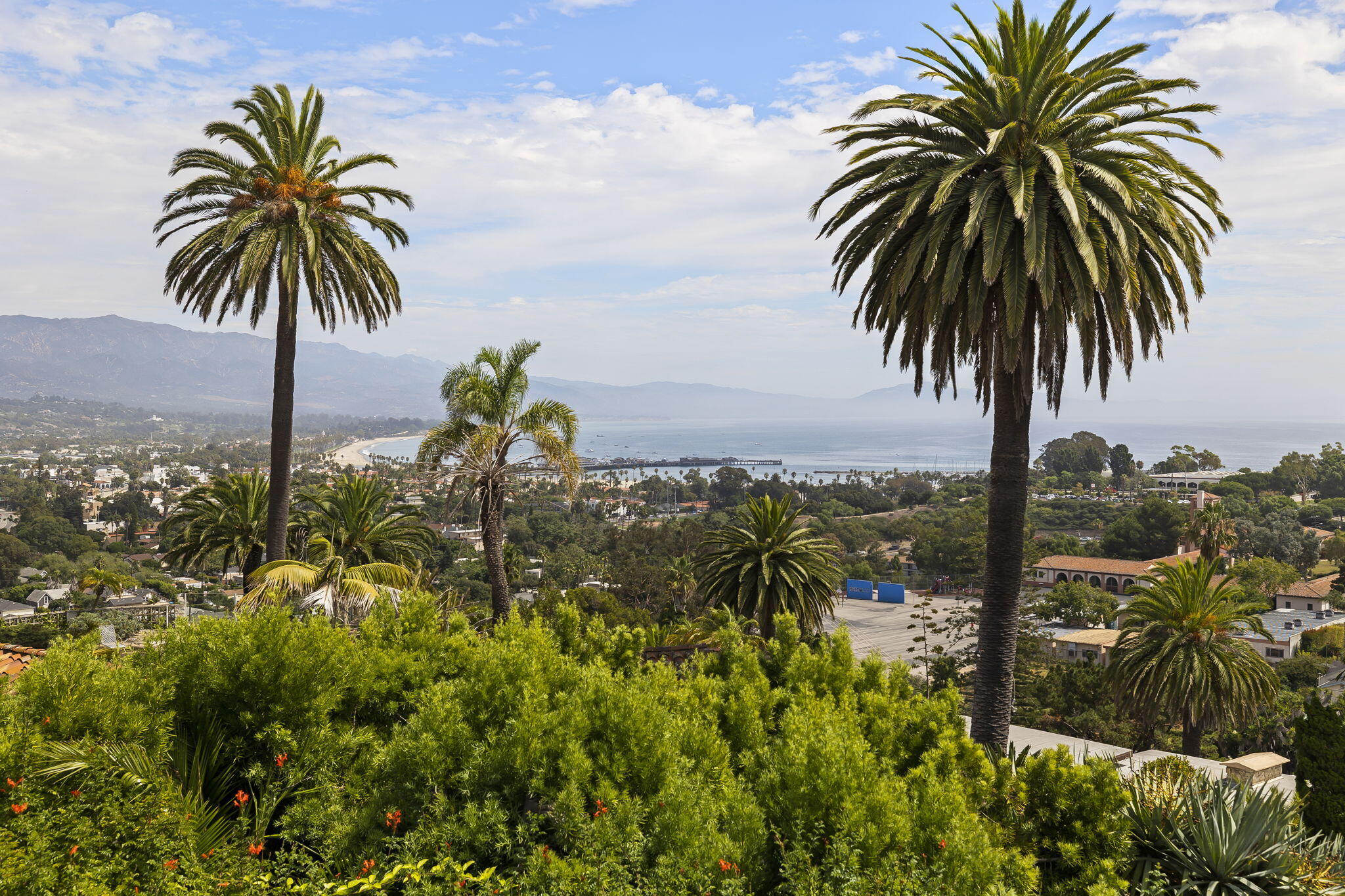 550 Miramonte Drive