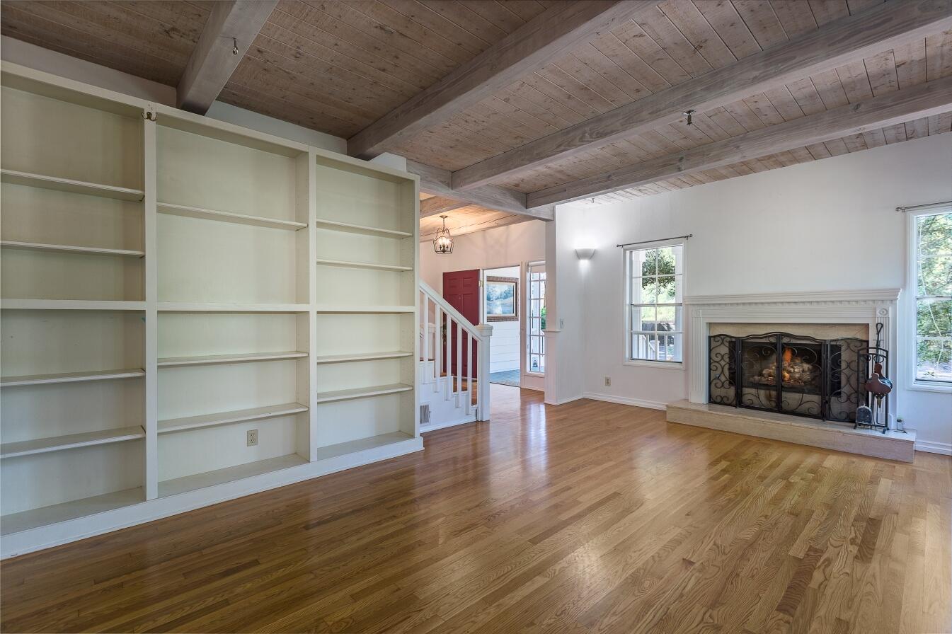 5801 W Camino Cielo