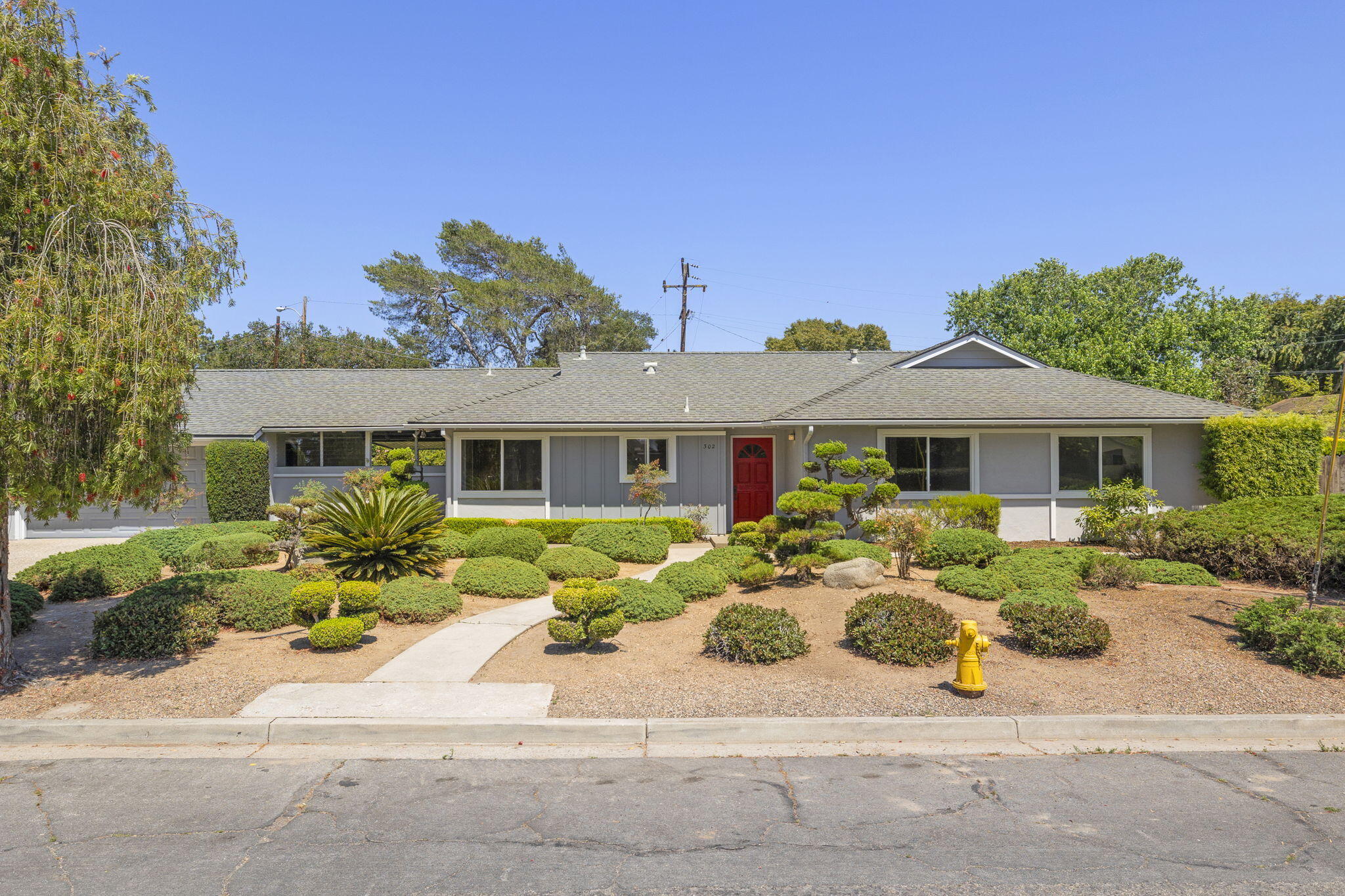 302 Arroyo Road