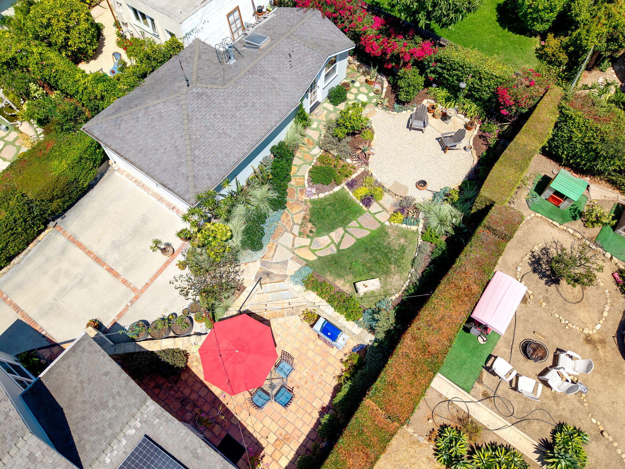 2228 Chapala Street